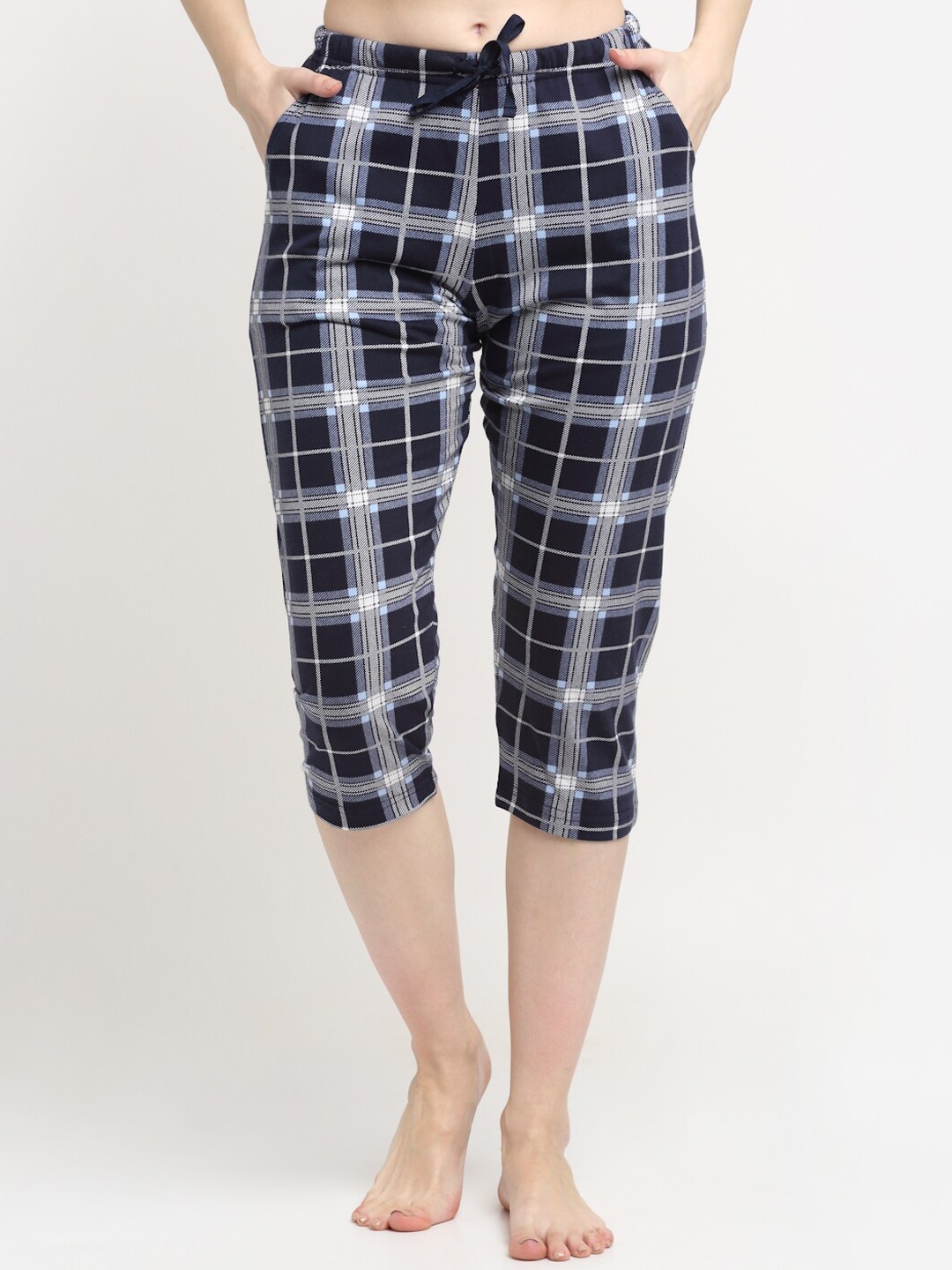 

Kanvin Women Navy Blue & Grey Checked Pure Cotton Capri Lounge Pants