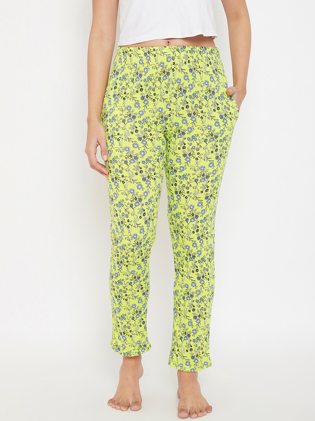 

Clovia Women Yellow & Grey Floral Printed Cotton Lounge Pant