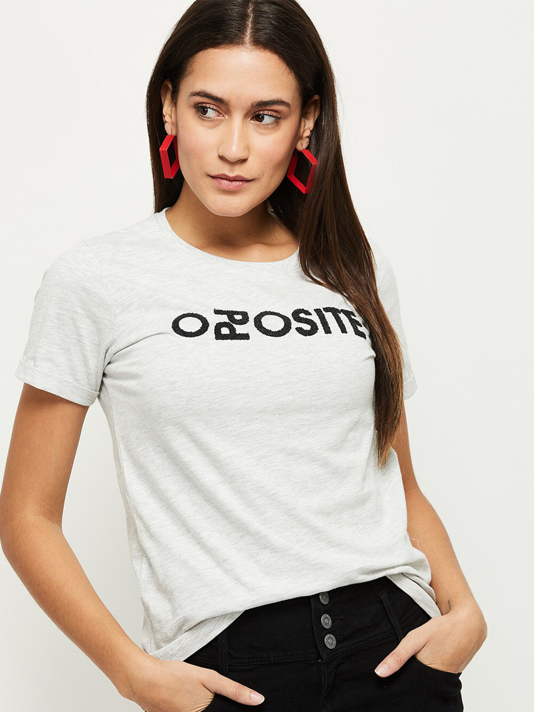 

max Women Grey Typography T-shirt