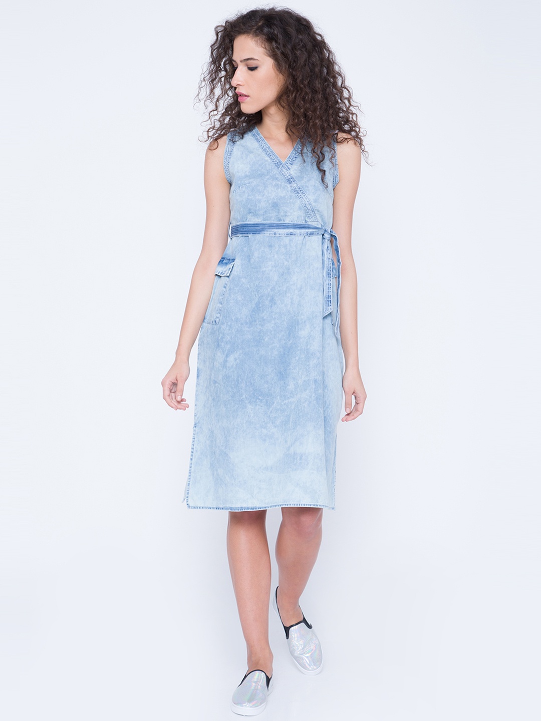 

Tokyo Talkies Women Blue Self-Design Wrap Dress