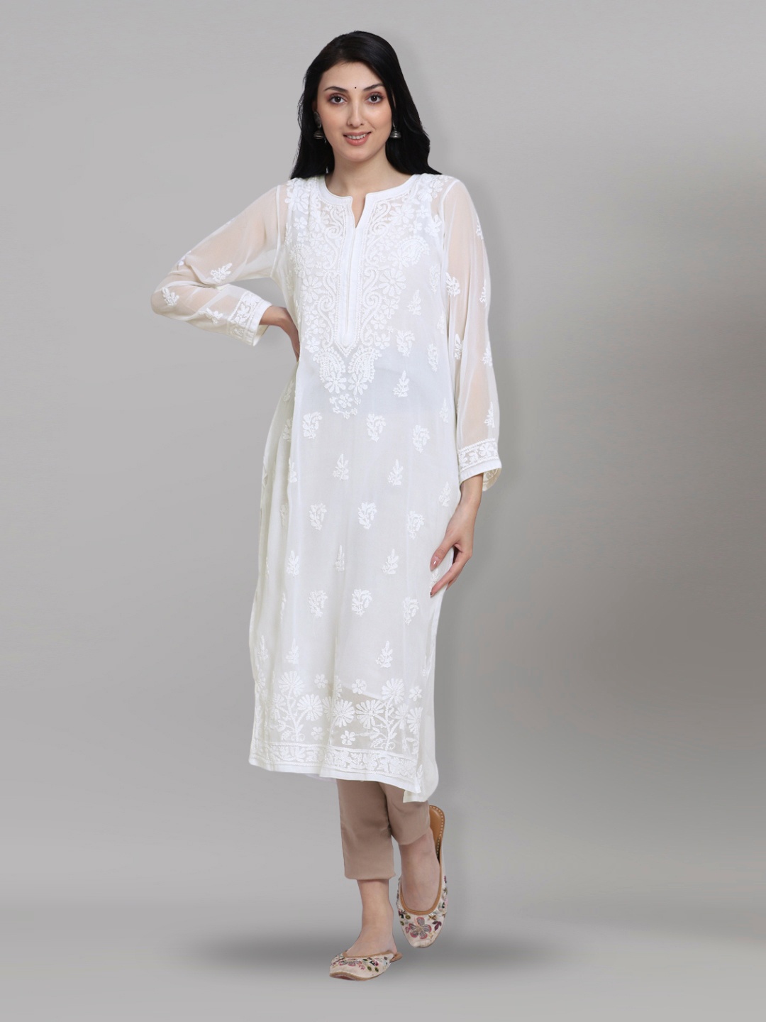 

PARAMOUNT CHIKAN Women White Hand Embroidered Chikankari Floral Georgette Kurta