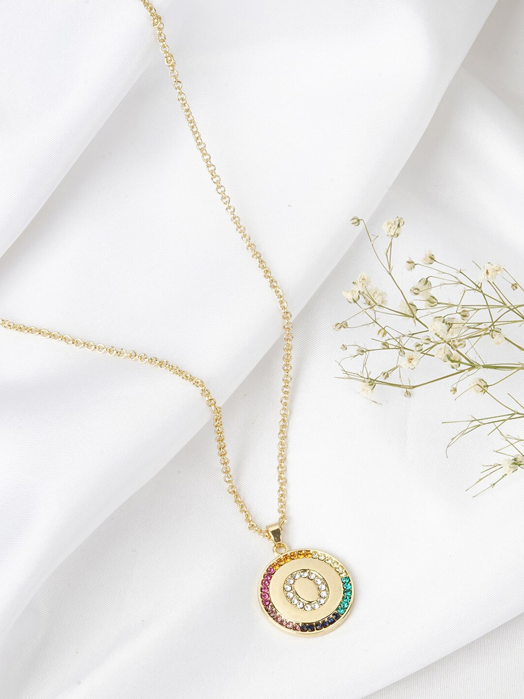 

JOKER & WITCH Gold-Toned & Pink Alphabet O Gold-Plated Necklace