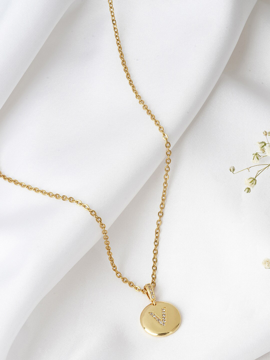 

JOKER & WITCH Gold-Plated & White Alphabet V Gold-Plated Necklace