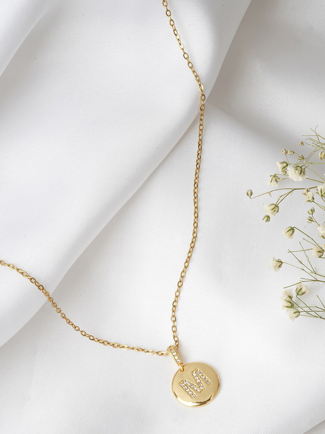 

JOKER & WITCH Gold-Toned Alphabet M Pendant Necklace