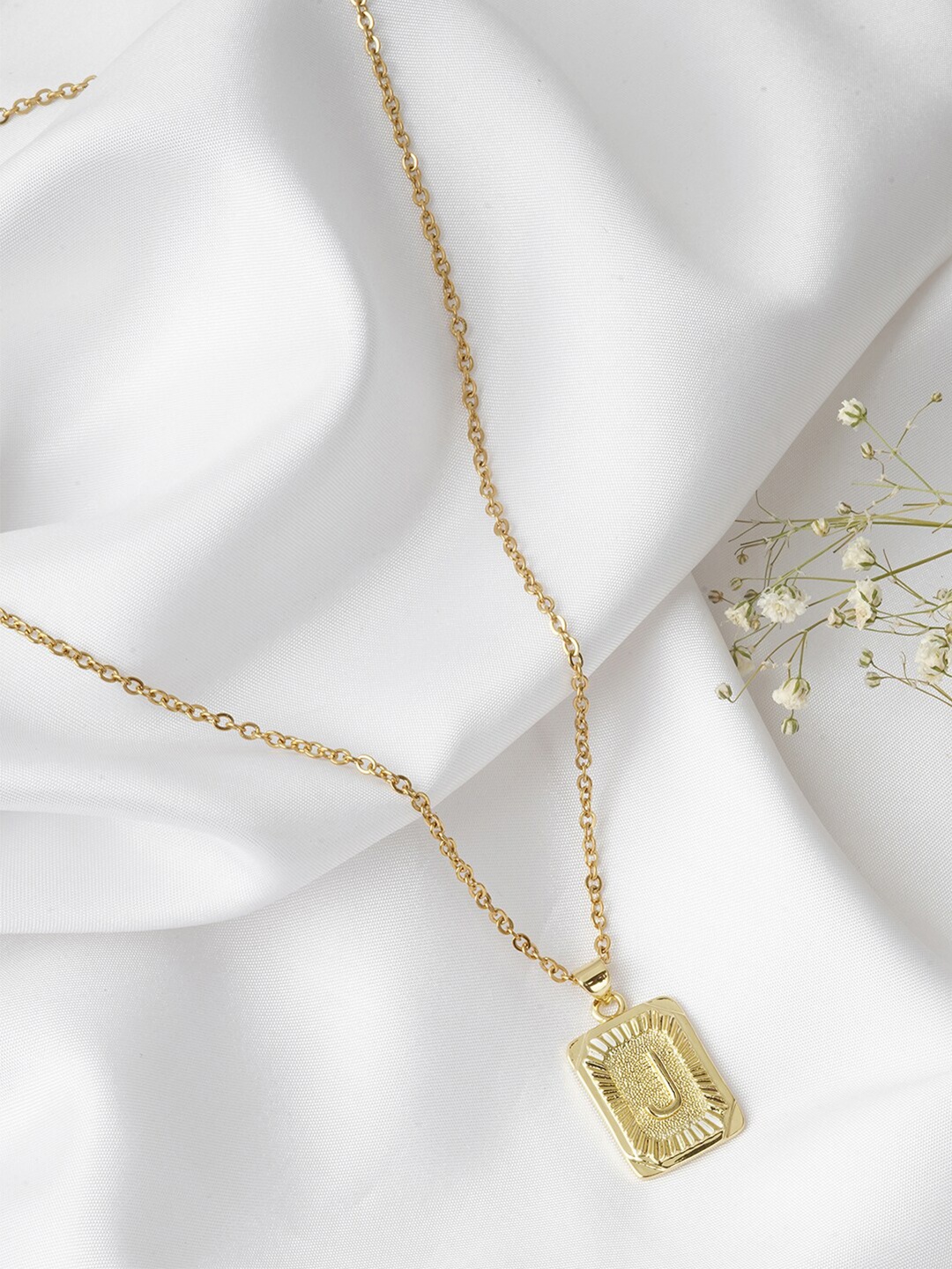 

JOKER & WITCH Gold-Toned Alphabet J Necklace