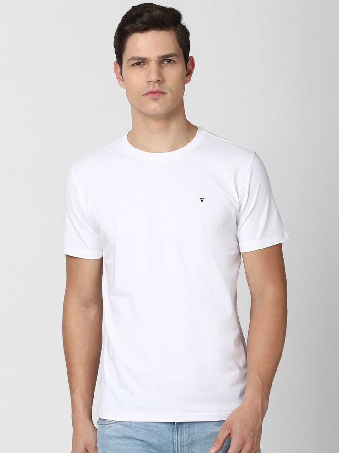 

Van Heusen Sport Men White Slim Fit T-shirt