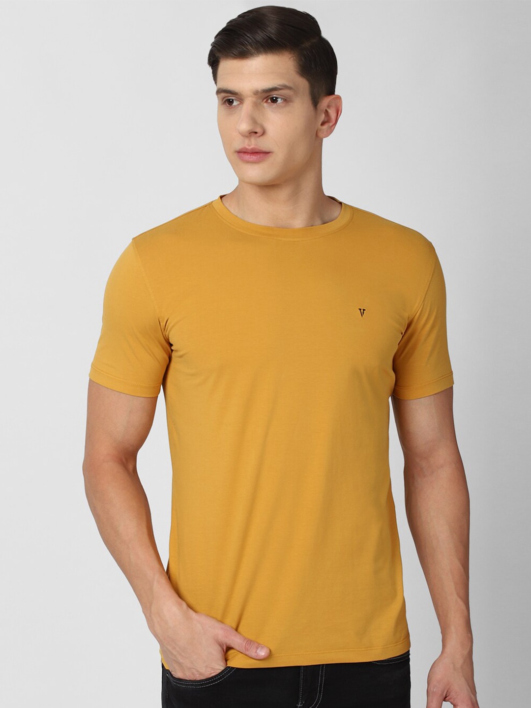 

Van Heusen Sport Men Yellow Slim Fit Cotton T-shirt