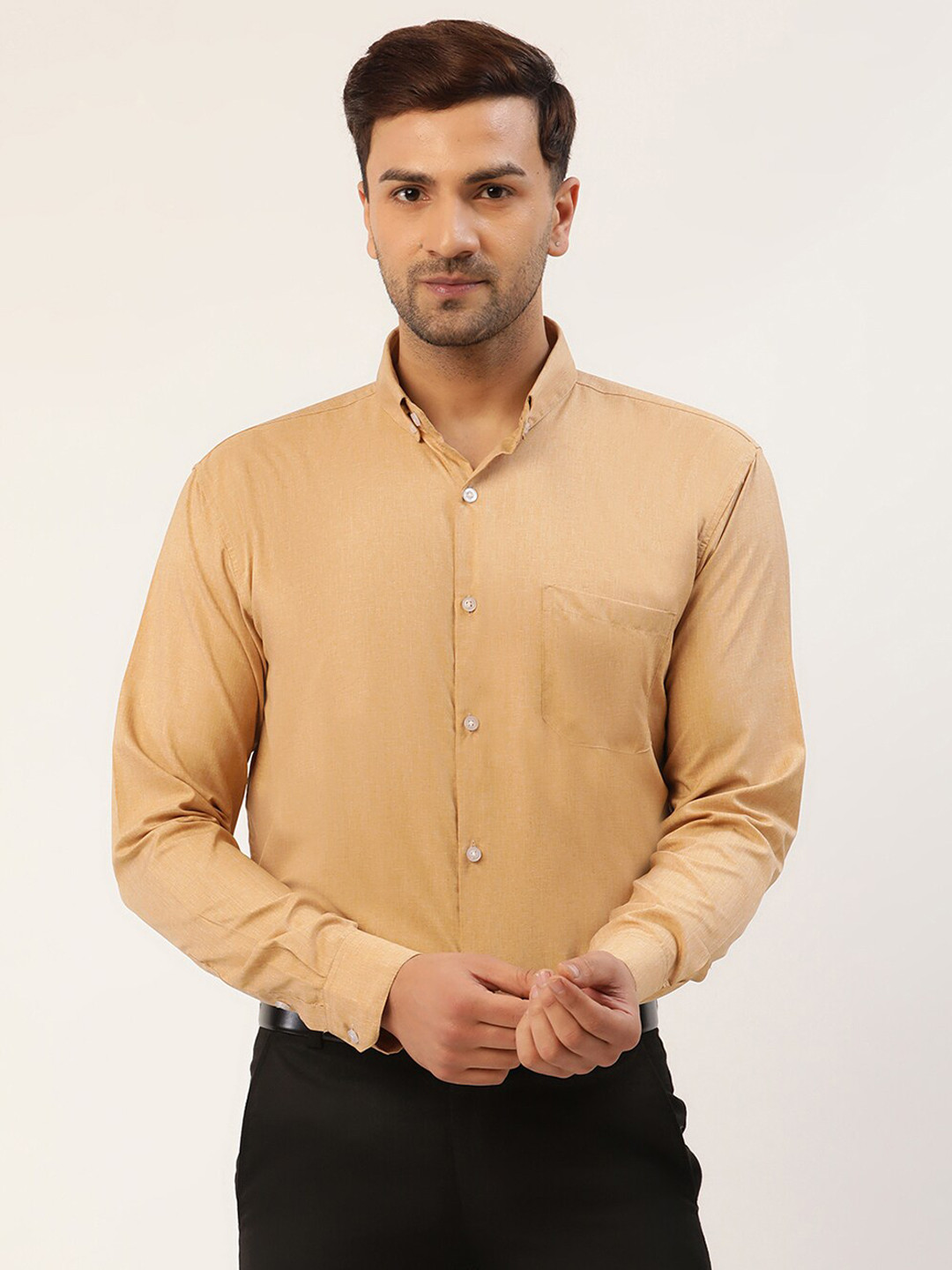 

JAINISH Men Beige Slim Fit Formal Shirt
