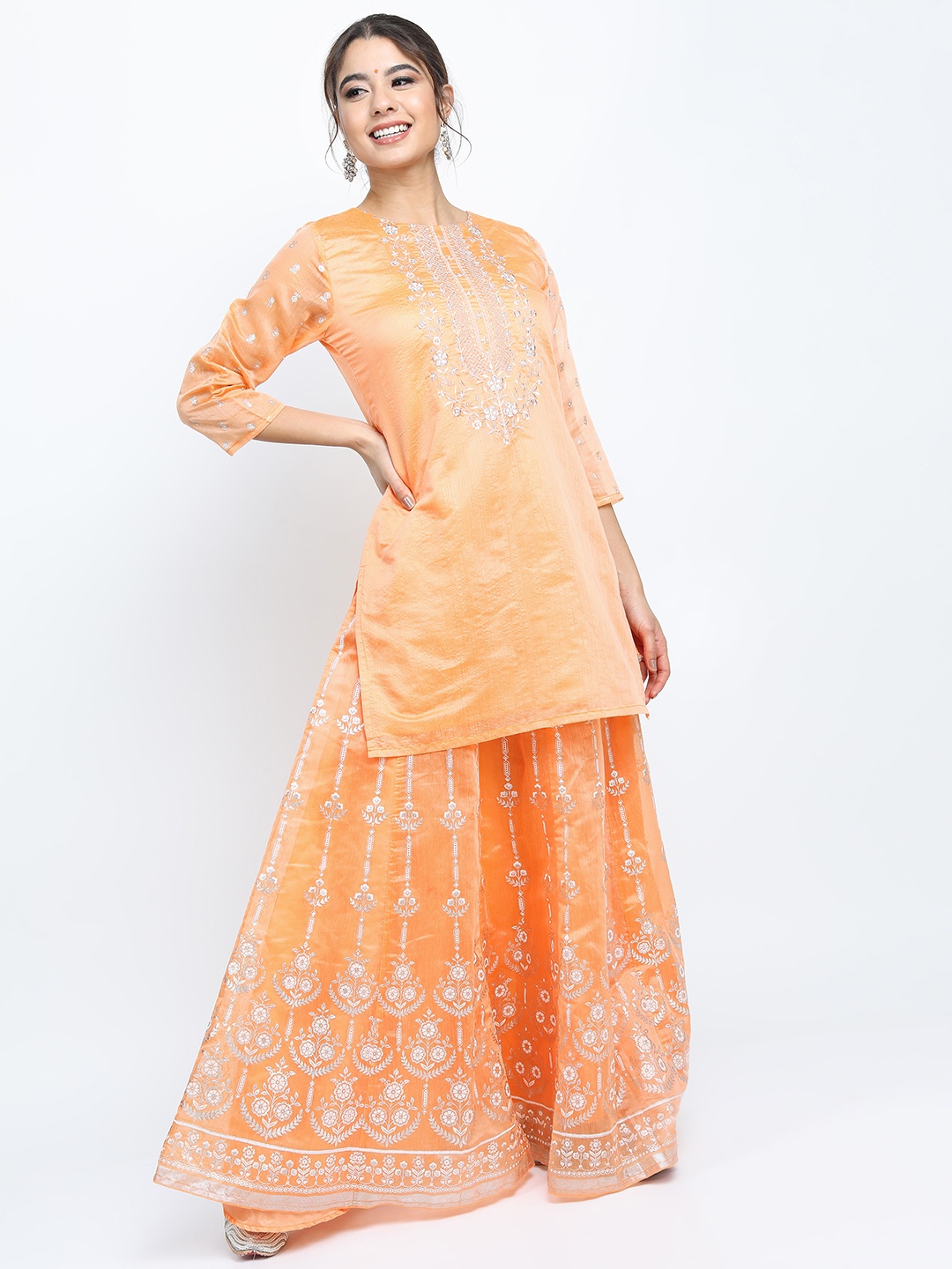 

Vishudh Women Ethnic Motifs Embroidered Kurti with Skirt & Dupatta, Peach