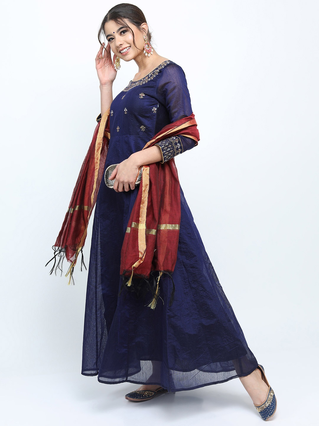 

Vishudh Blue Ethnic Motifs Embroidered Ethnic Maxi Dress