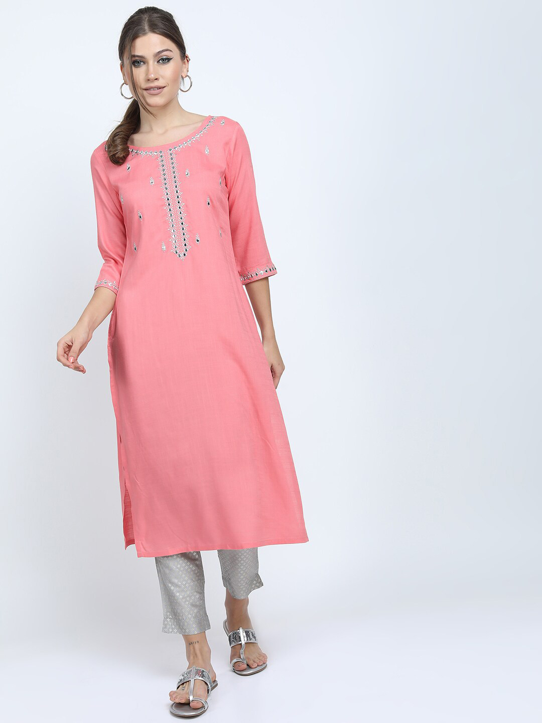 

Vishudh Women Pink Ethnic Motifs Yoke Design Mirror Work Kurta