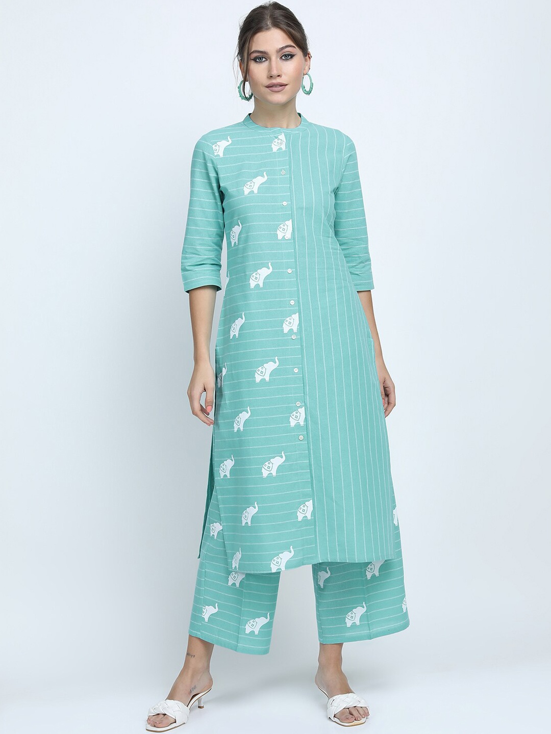 

Vishudh Women Blue Striped Panelled Pure Cotton Kurta with Palazzos