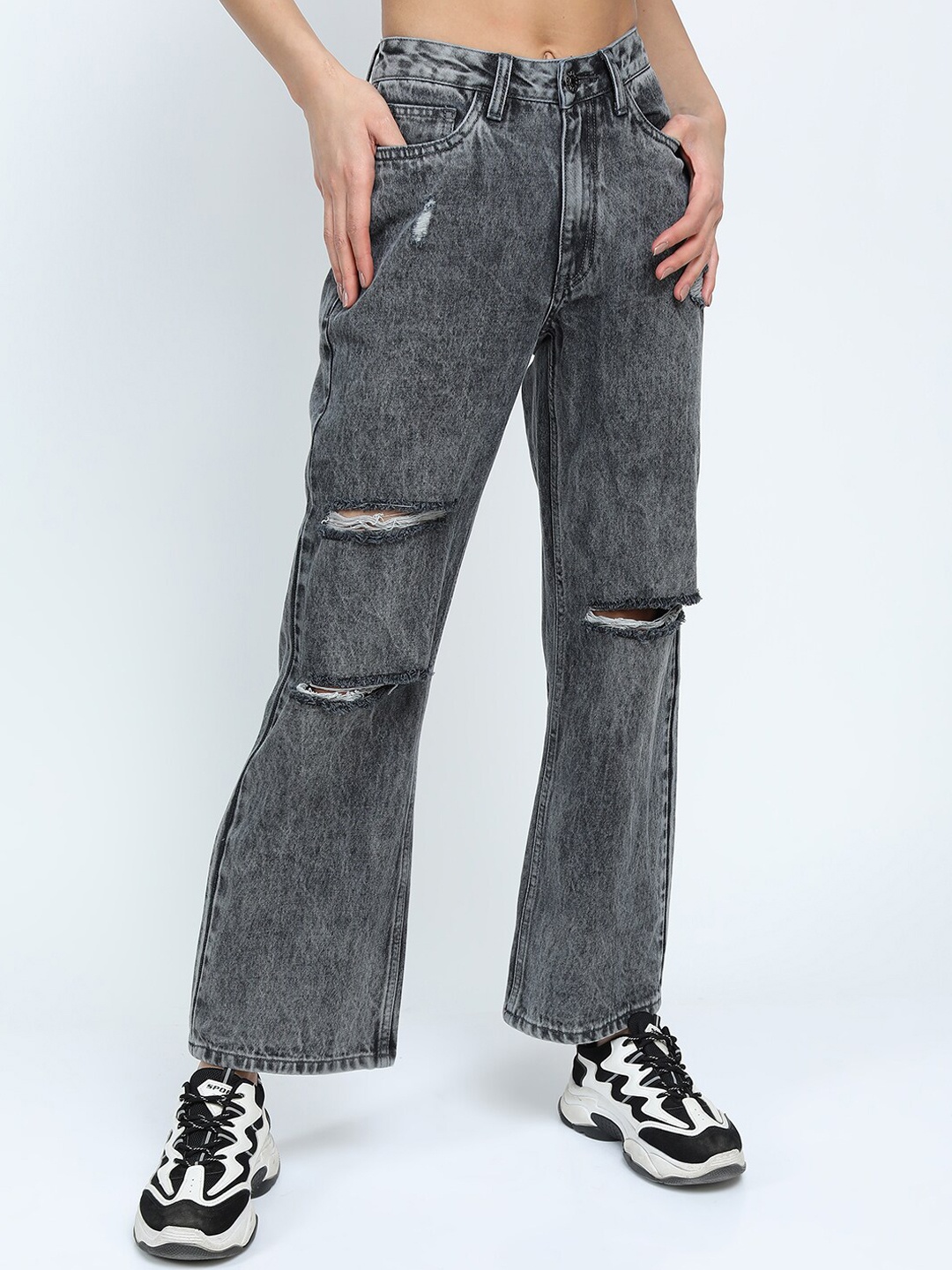 

Tokyo Talkies Women Grey Straight Fit Slash Knee Heavy Fade Cropped Cotton Jeans