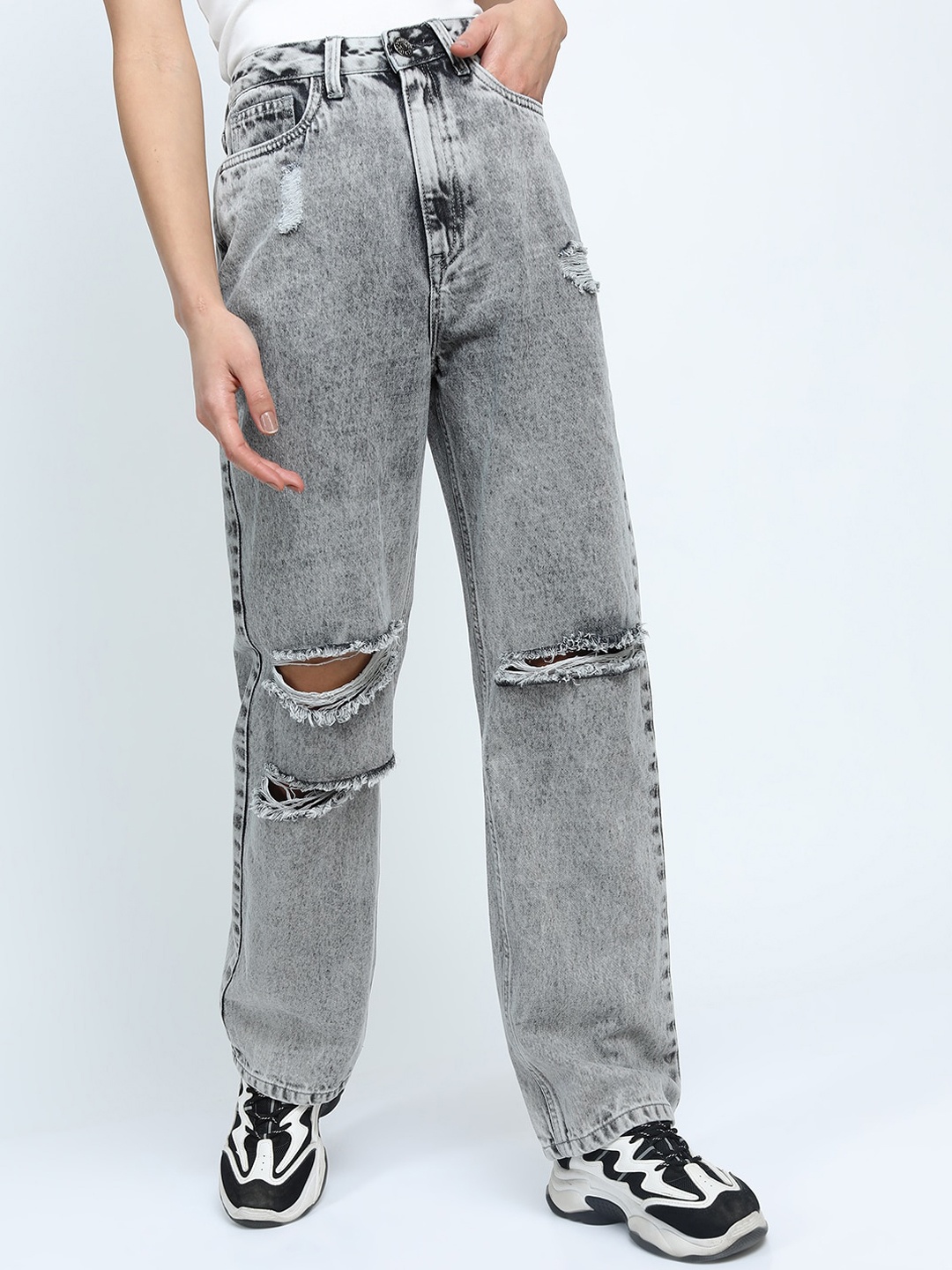

Tokyo Talkies Women Grey Straight Fit Slash Knee Heavy Fade Jeans