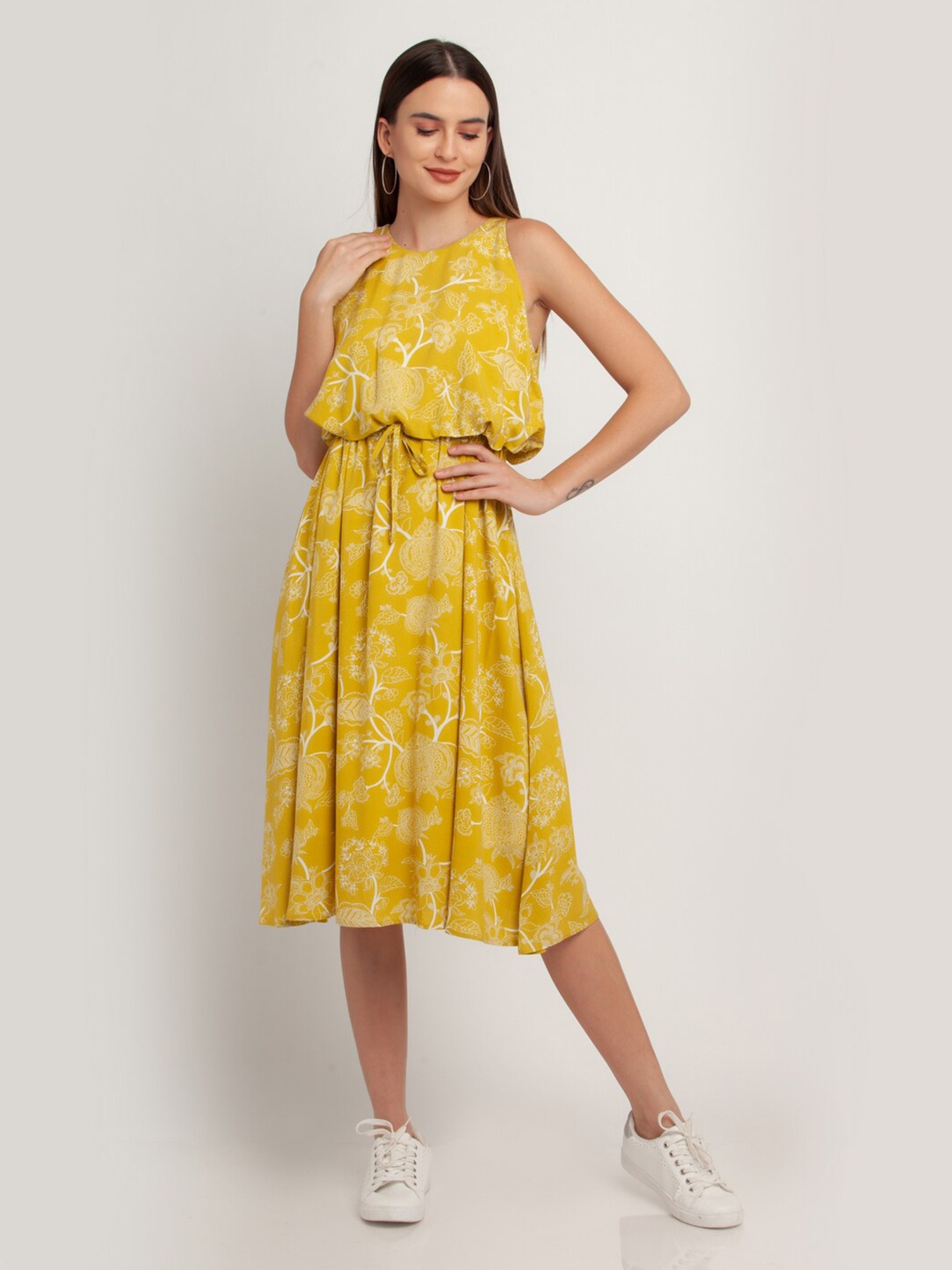 

Zink London Women Mustard Yellow Floral Printed Balloon Midi Dress