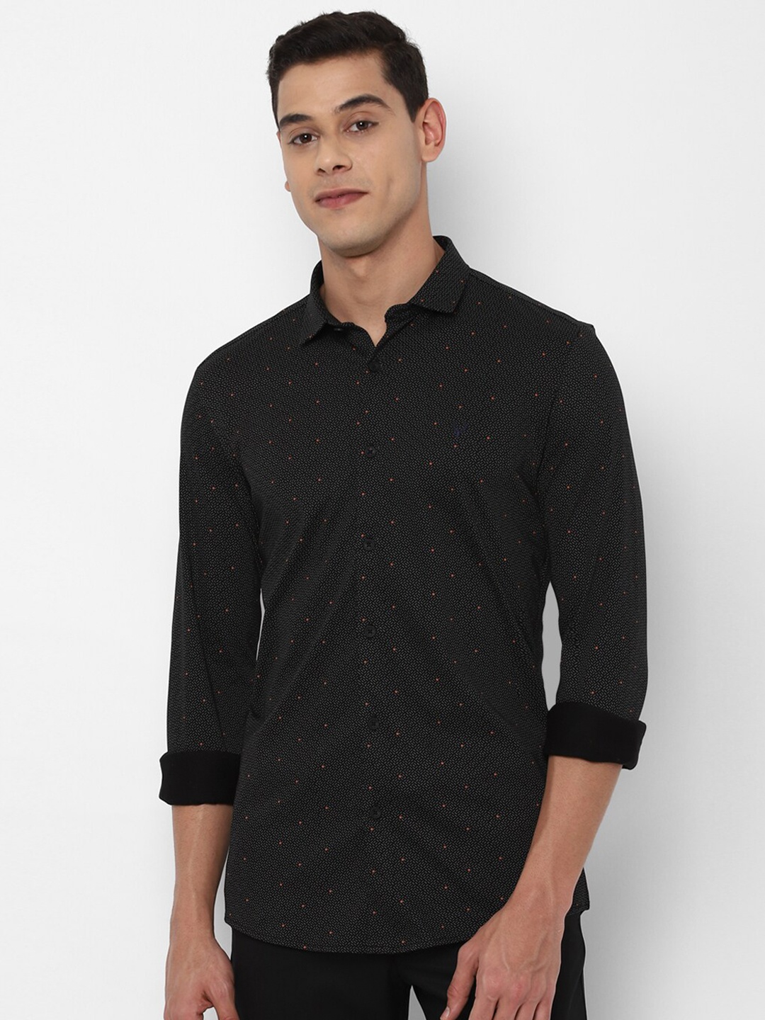 

Allen Solly Men Black Slim Fit Printed Casual Shirt