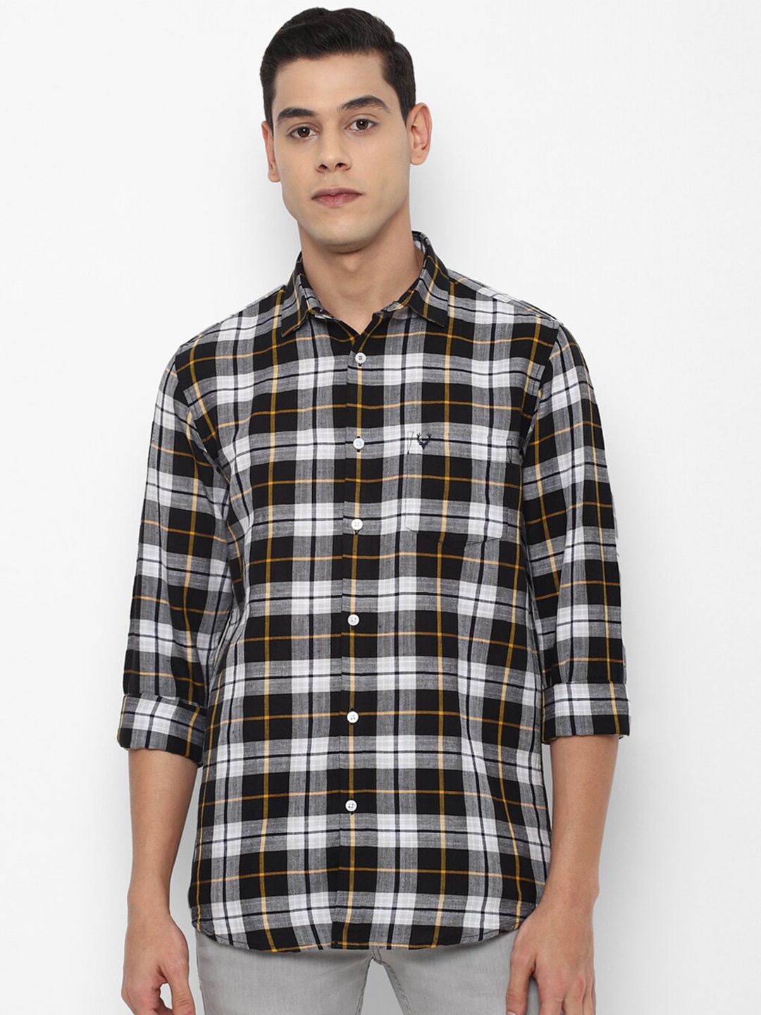 

Allen Solly Men Black & White Checked Casual Shirt