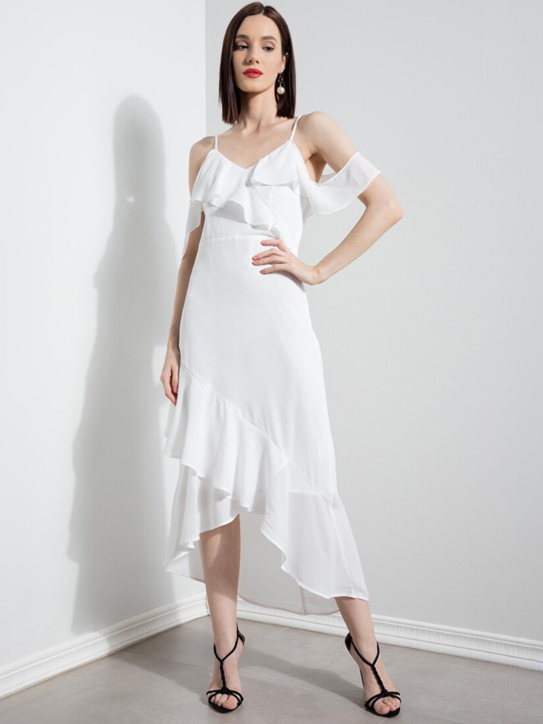 

ZALORA OCCASION Women White Solid Wrap Dress