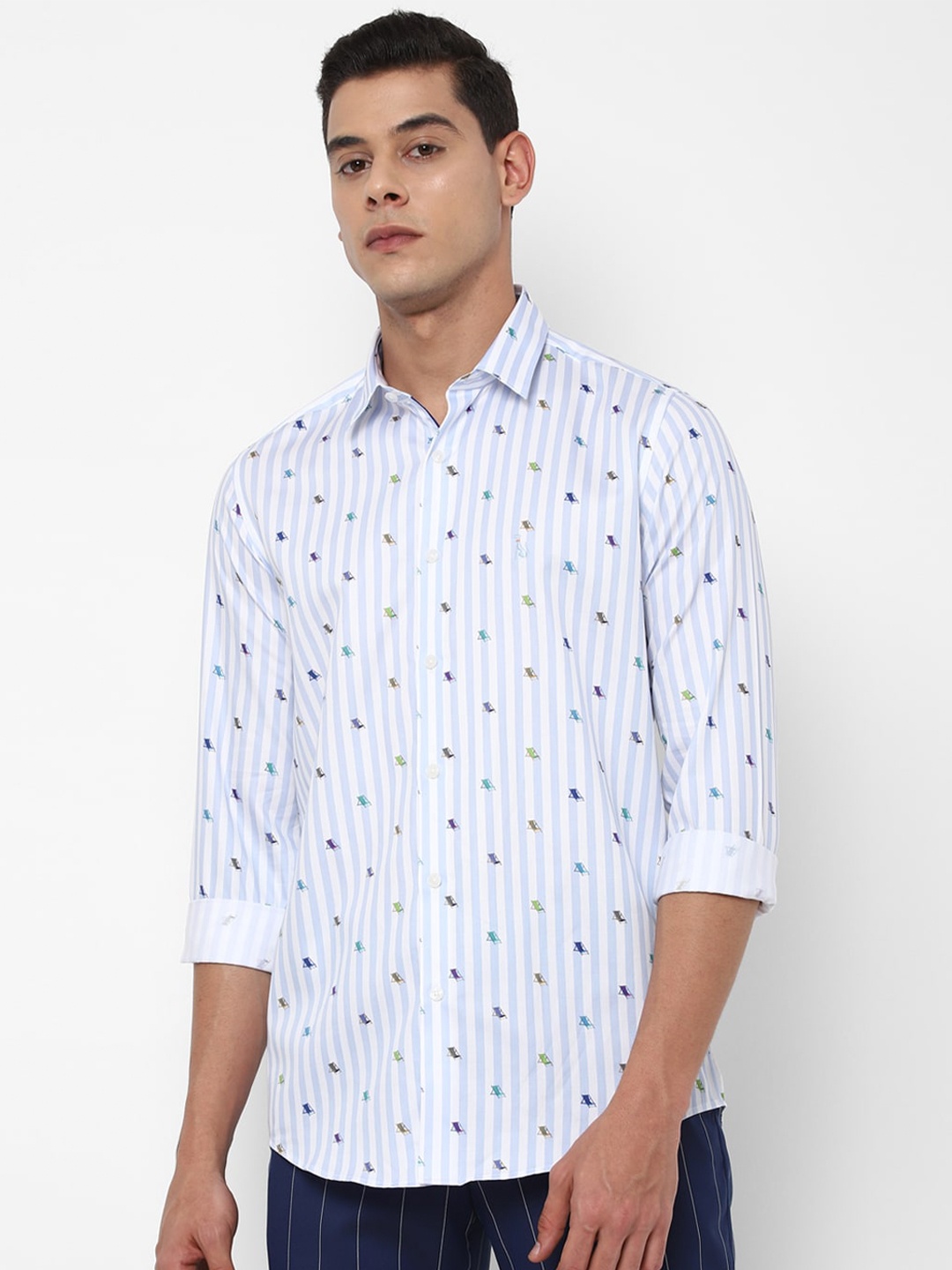 

SIMON CARTER LONDON Men Blue Slim Fit Striped Cotton Casual Shirt