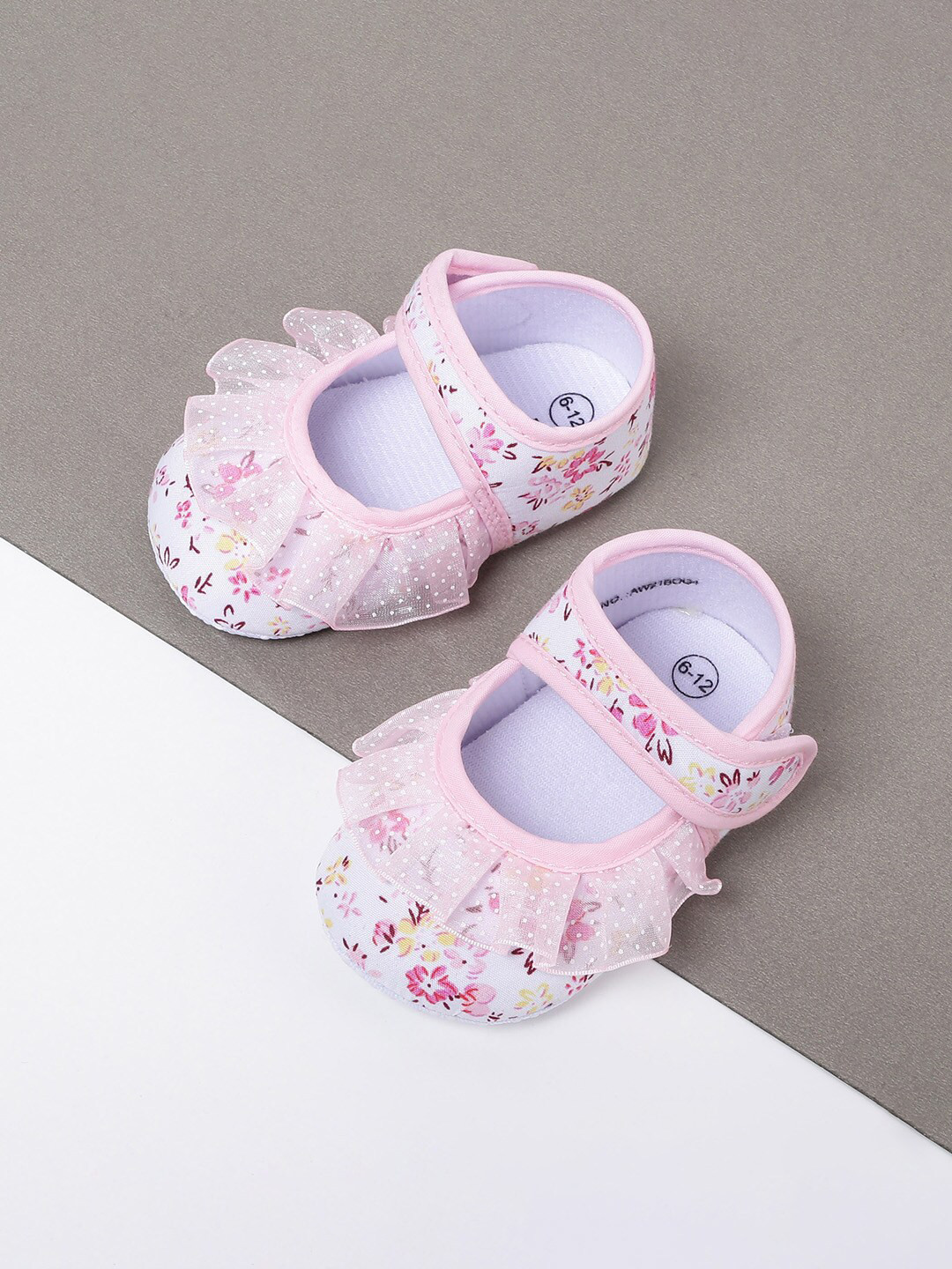 

max Girls White Floral Printed Booties