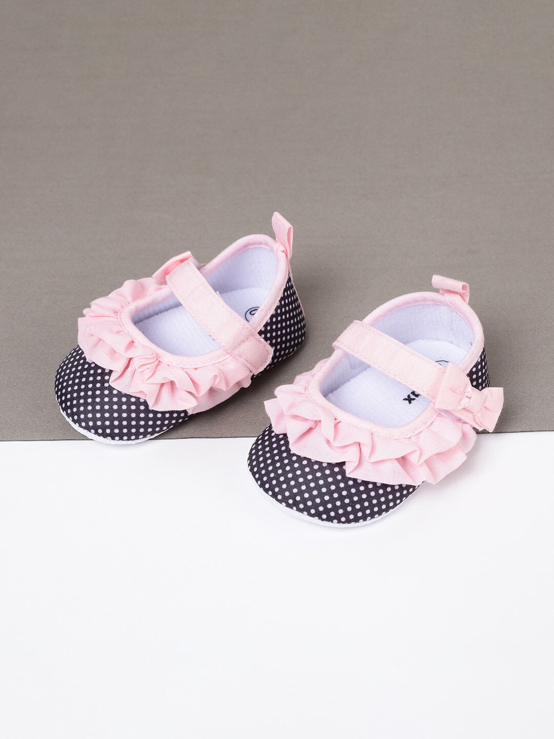 

max Infant Girls Navy Blue & Pink Printed Frilled Booties