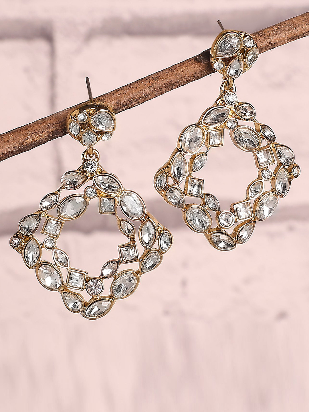 

Lilly & sparkle White & Gold-Plated Geometric Drop Earrings