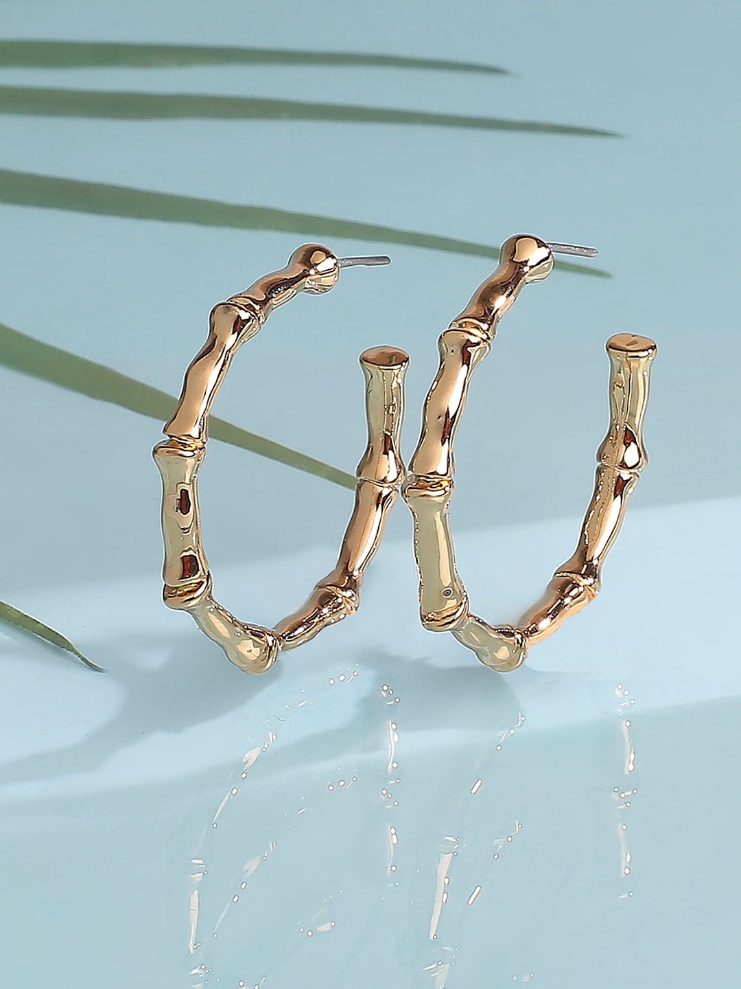 

Lilly & sparkle Gold-Plated Circular Half Hoop Earrings