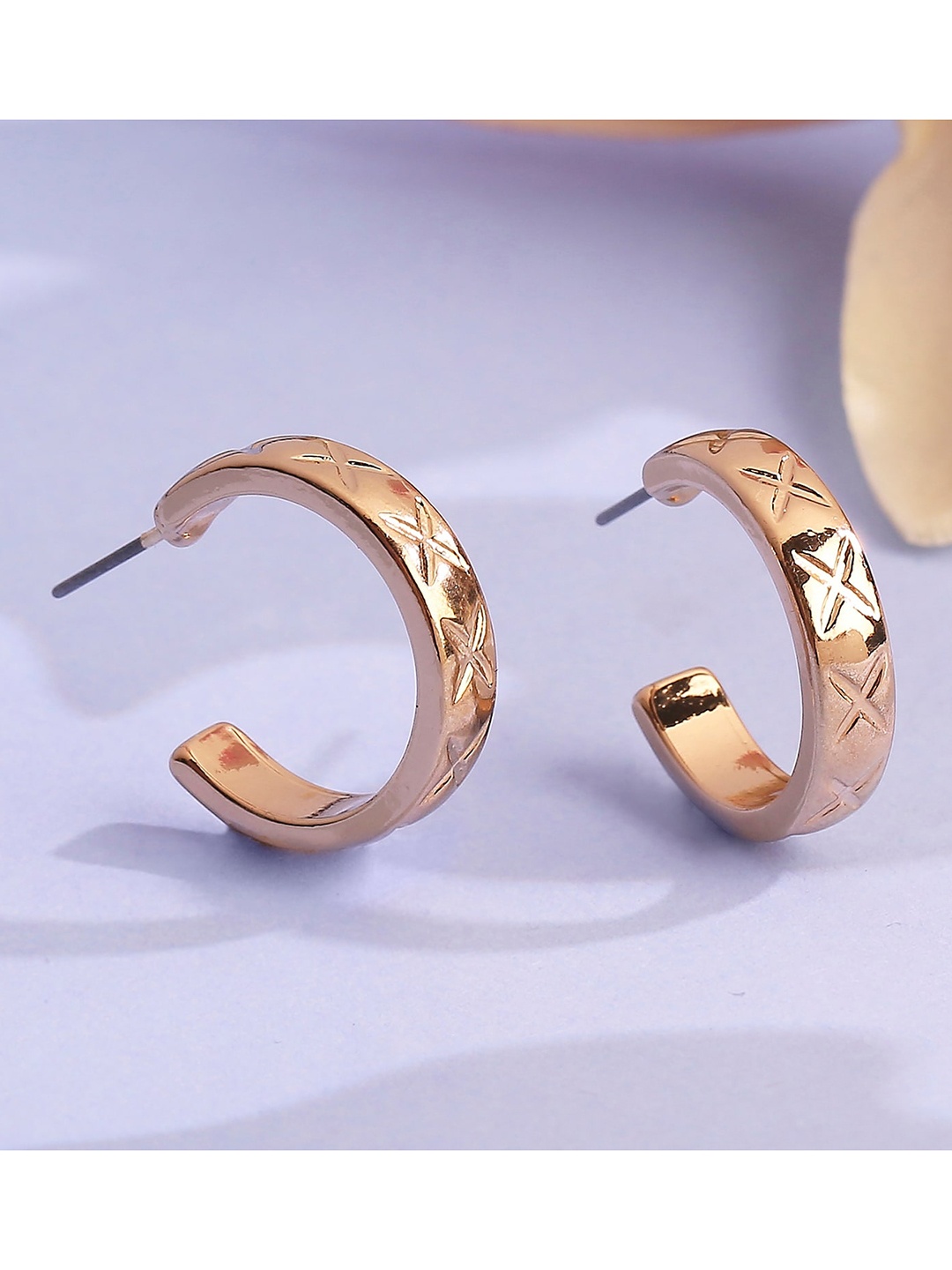 

Lilly & sparkle Gold-Plated Contemporary Half Hoop Earrings