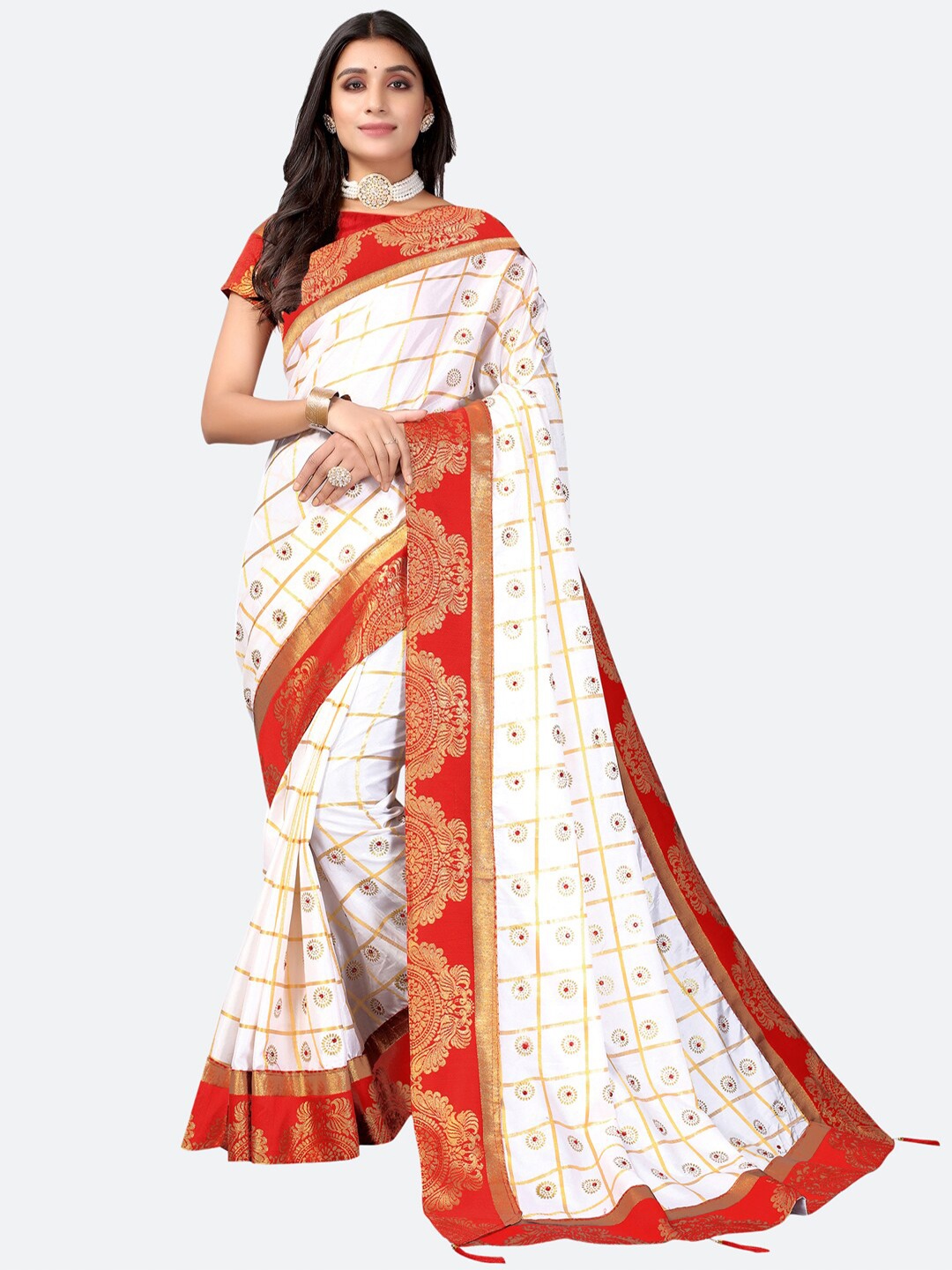 

SIRIL White & Gold-Toned Checked Beads and Stones Silk Blend Saree