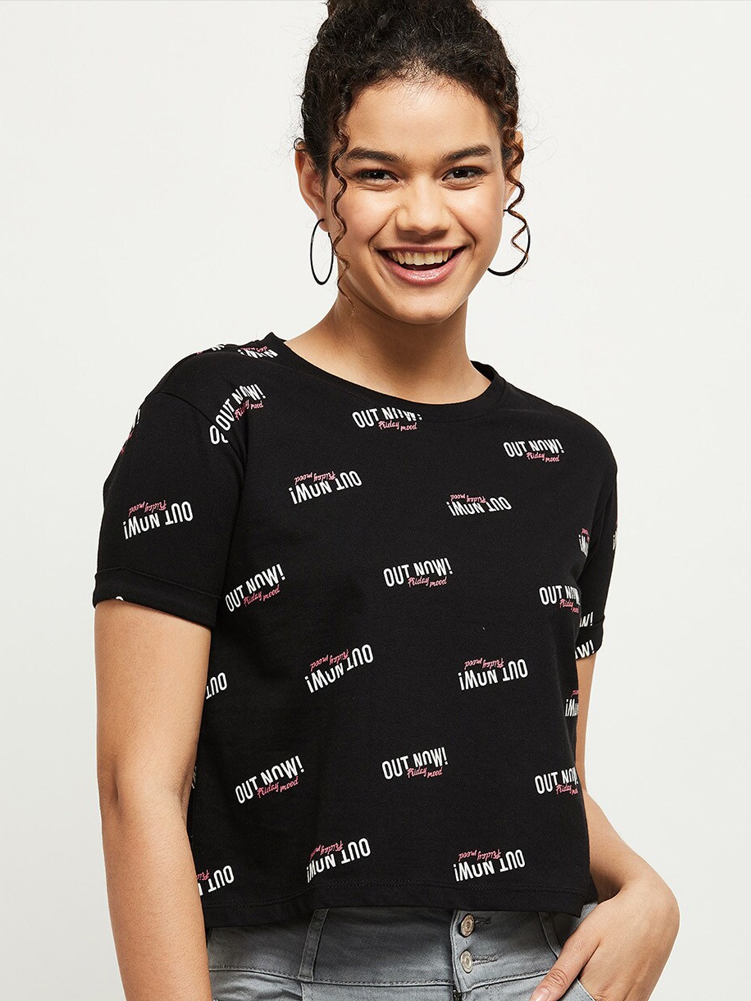 

max Black Women Printed Crop Cotton Top