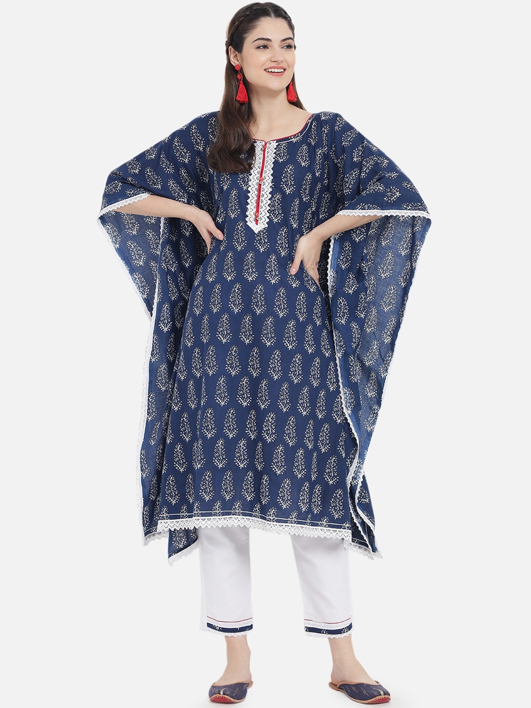 

Kiana Women Navy Blue & White Ethnic Motifs Printed Pure Cotton Kurta with Trousers