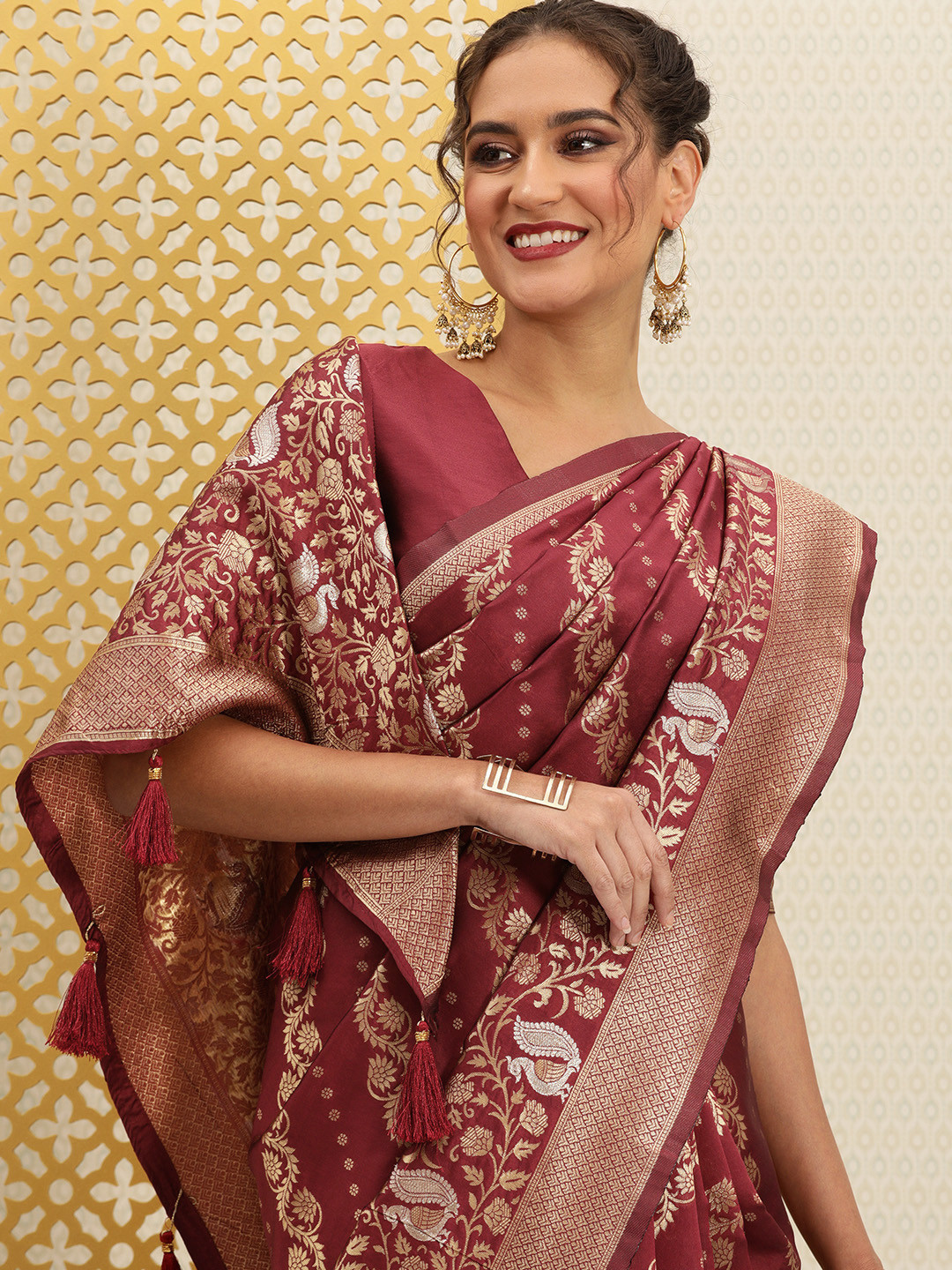 

House of Pataudi Maroon & Golden Ethnic Motifs Zari Jashn Banarasi Saree