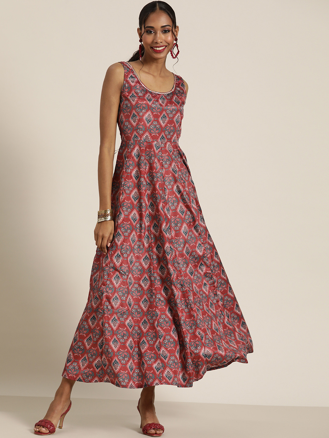 

Shae by SASSAFRAS Maroon & Grey Floral Ethnic A-Line Midi Dress