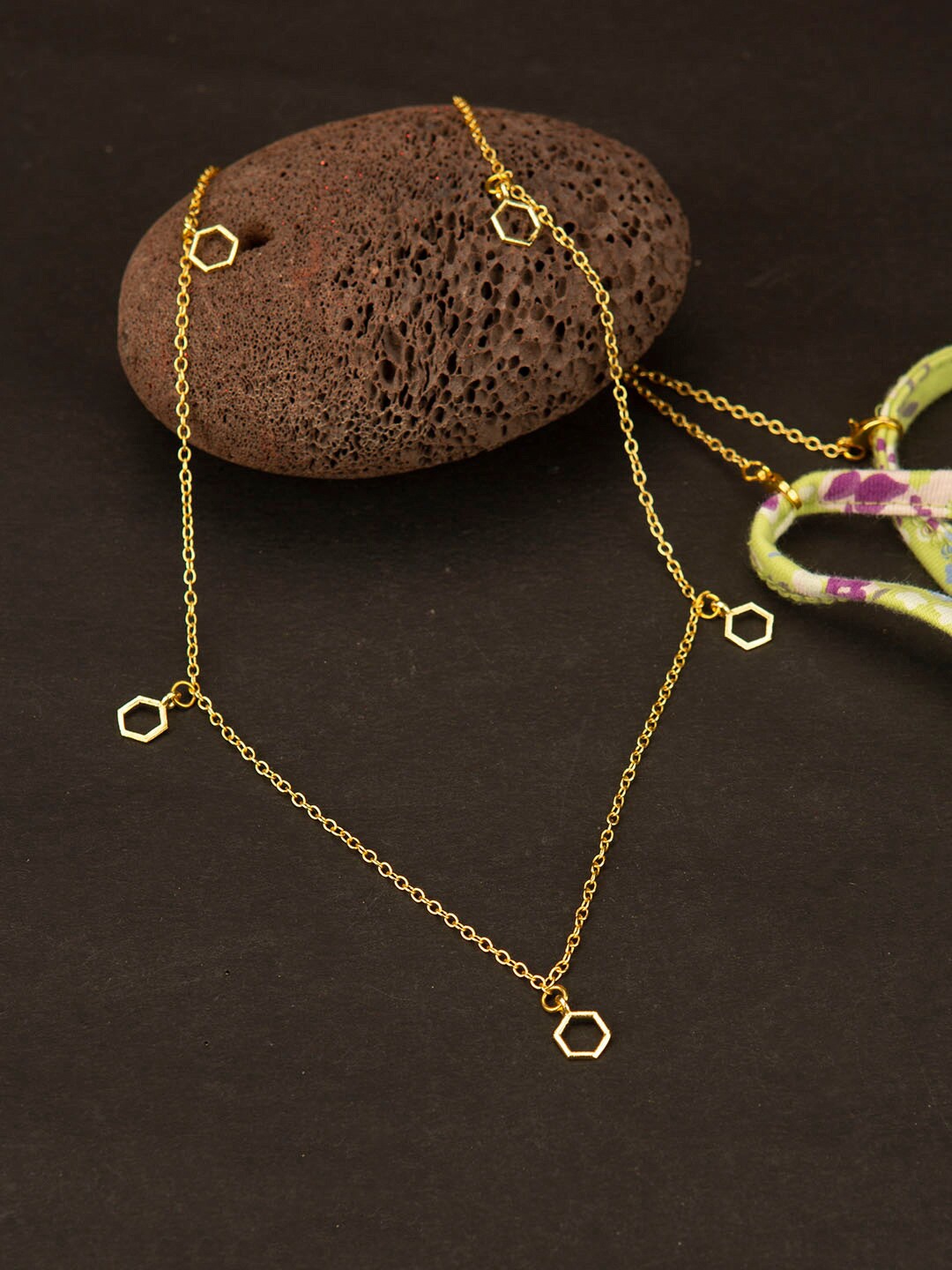 

Voylla Gold-Toned & Gold-Plated Brass Enamelled Face Mask Chain