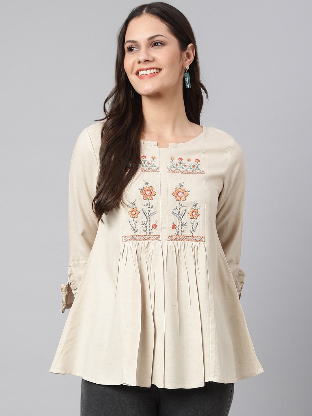 

Os Off White Floral Embroidered Pure Cotton Top