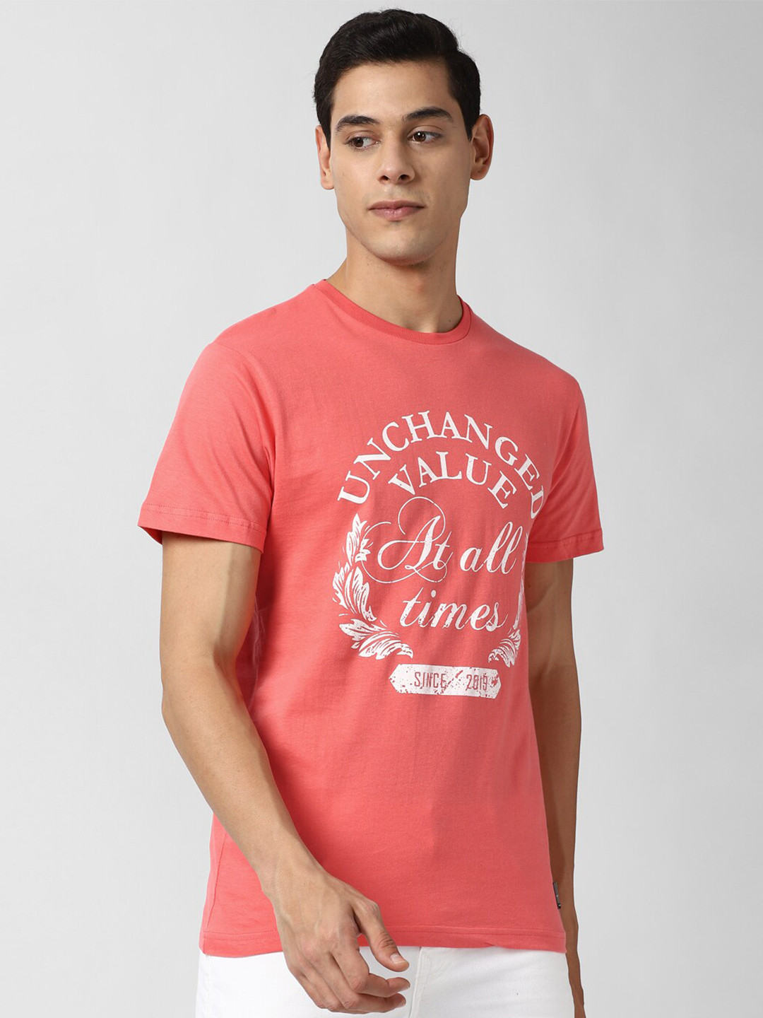 

Peter England Casuals Men Pink Typography Printed Slim Fit T-shirt