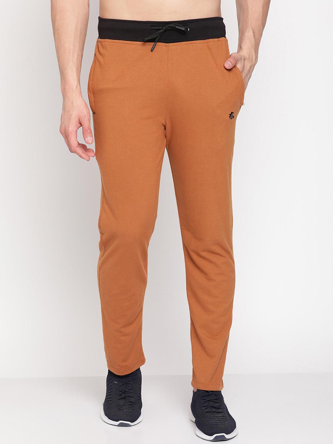 

Gallus Men Rust Solid Track Pants