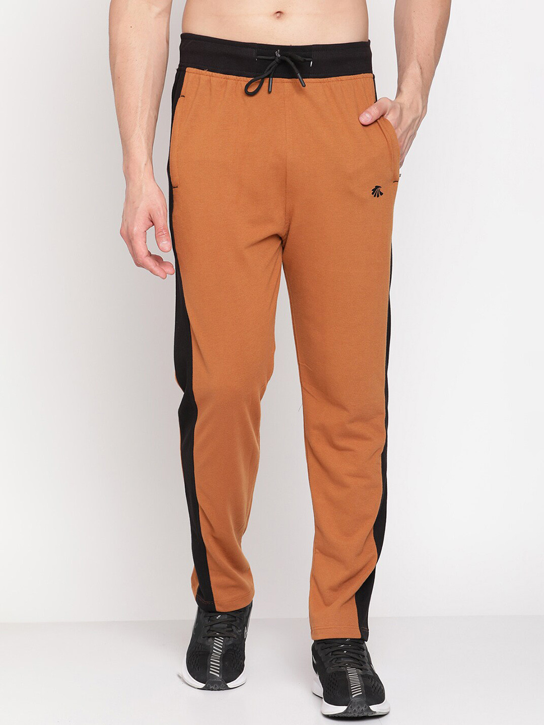 

Gallus Men Rust-Brown & Black Solid Cotton Track Pants