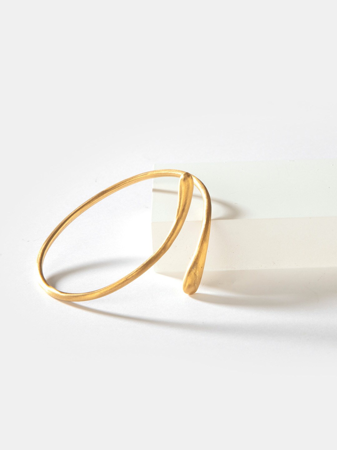 

SHAYA Women Gold-Toned & Gold-Plated Silver Cuff Bracelet