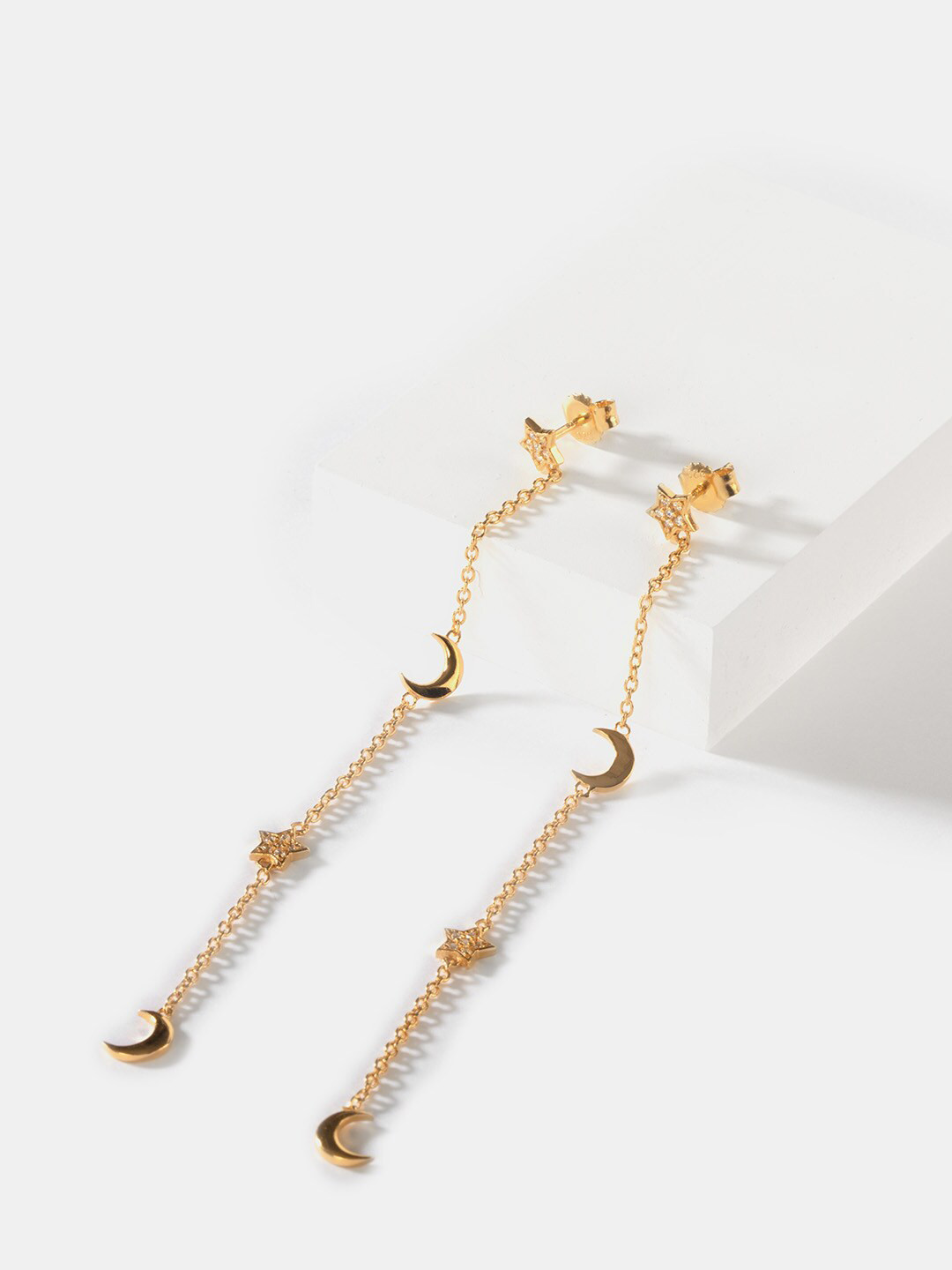 

SHAYA 925 Sterling Silver Gold-Plated & White Star Shaped Drop Earrings