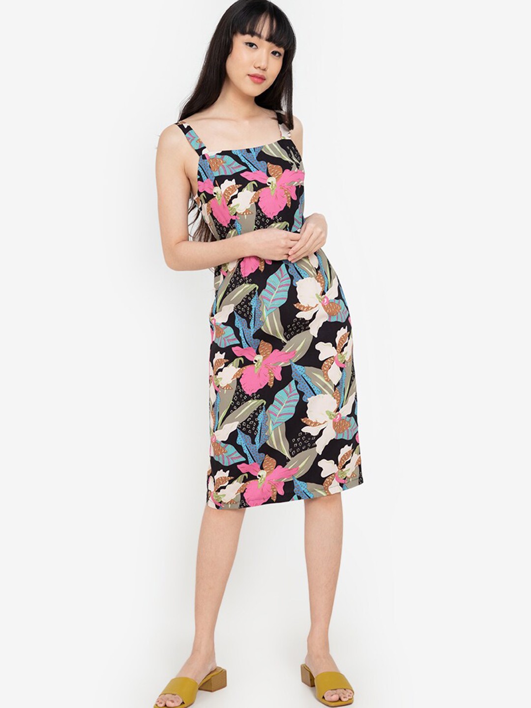 

ZALORA BASICS Black & Pink Floral A-Line Dress