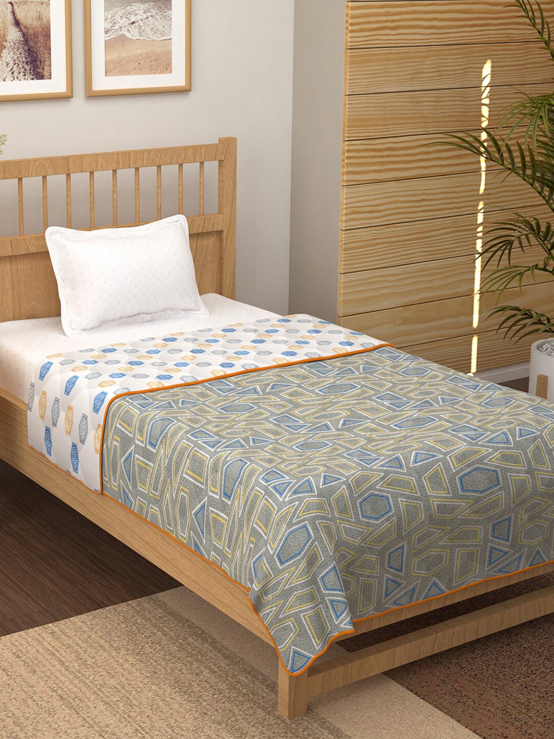 

Story@home White & Grey AC Room 150 GSM Cotton Reversible Single Bed Dohar