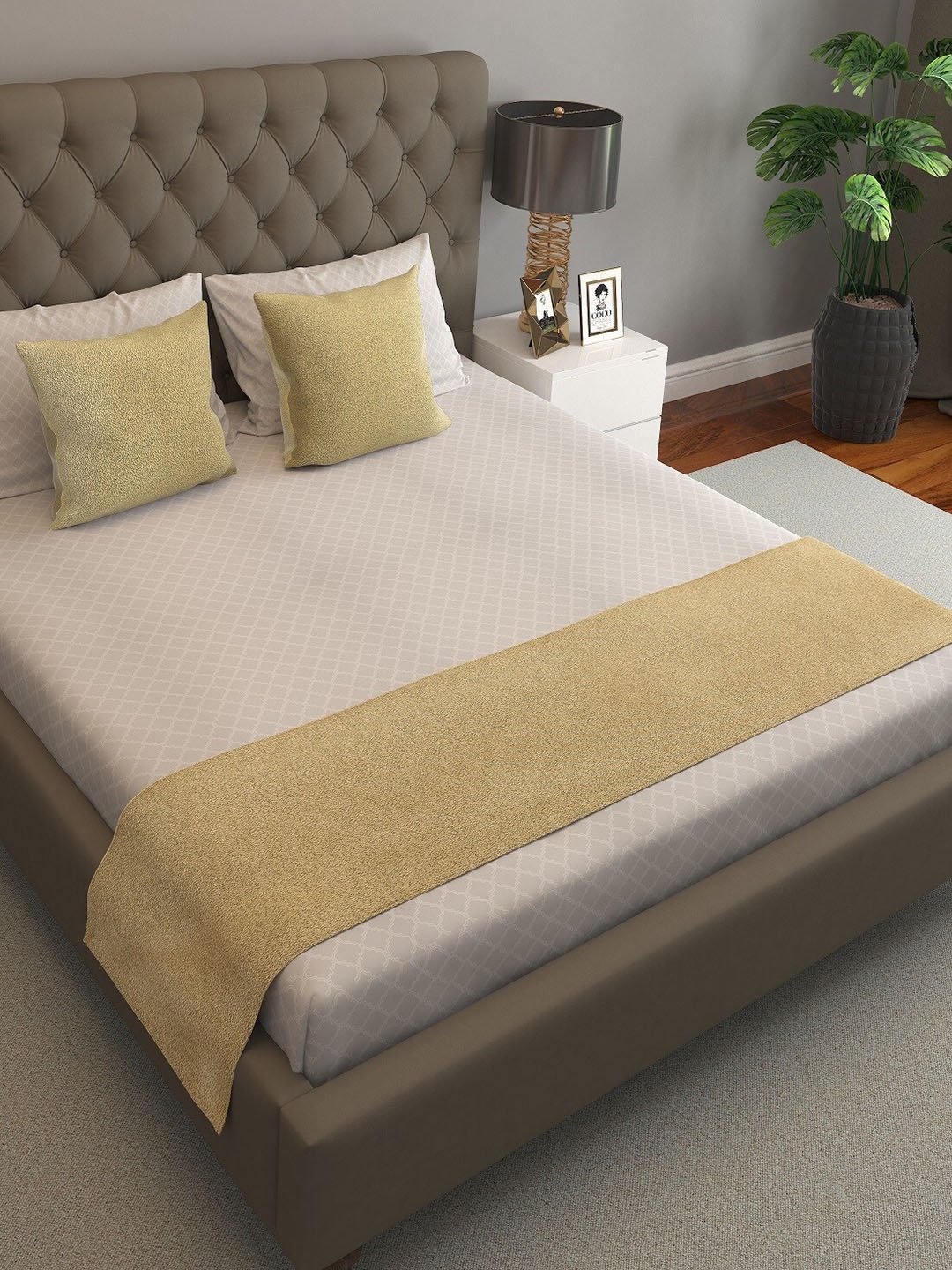 

S9home by Seasons Khaki-Coloured Solid Bed Runner with Cushion Covers