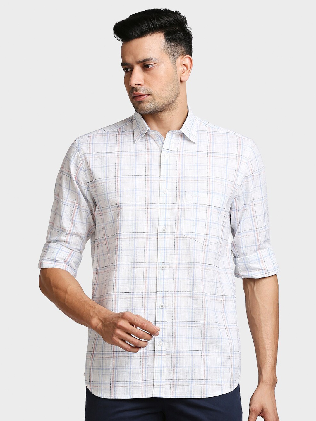 

ColorPlus Men White & Blue Tailored Fit Checked Cotton Casual Shirt