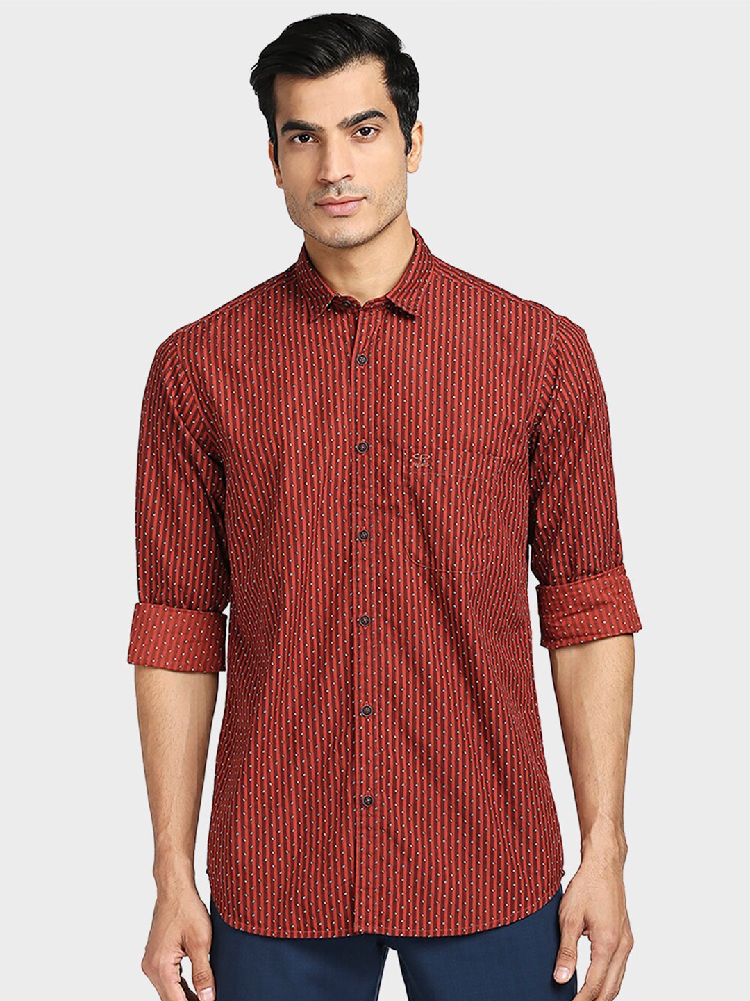

ColorPlus Men Red Tailored Fit Printed Cotton Casual Shirt