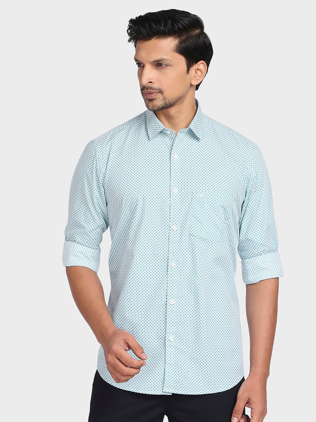 

ColorPlus Men Green Tailored Fit Printed Cotton Casual Shirt