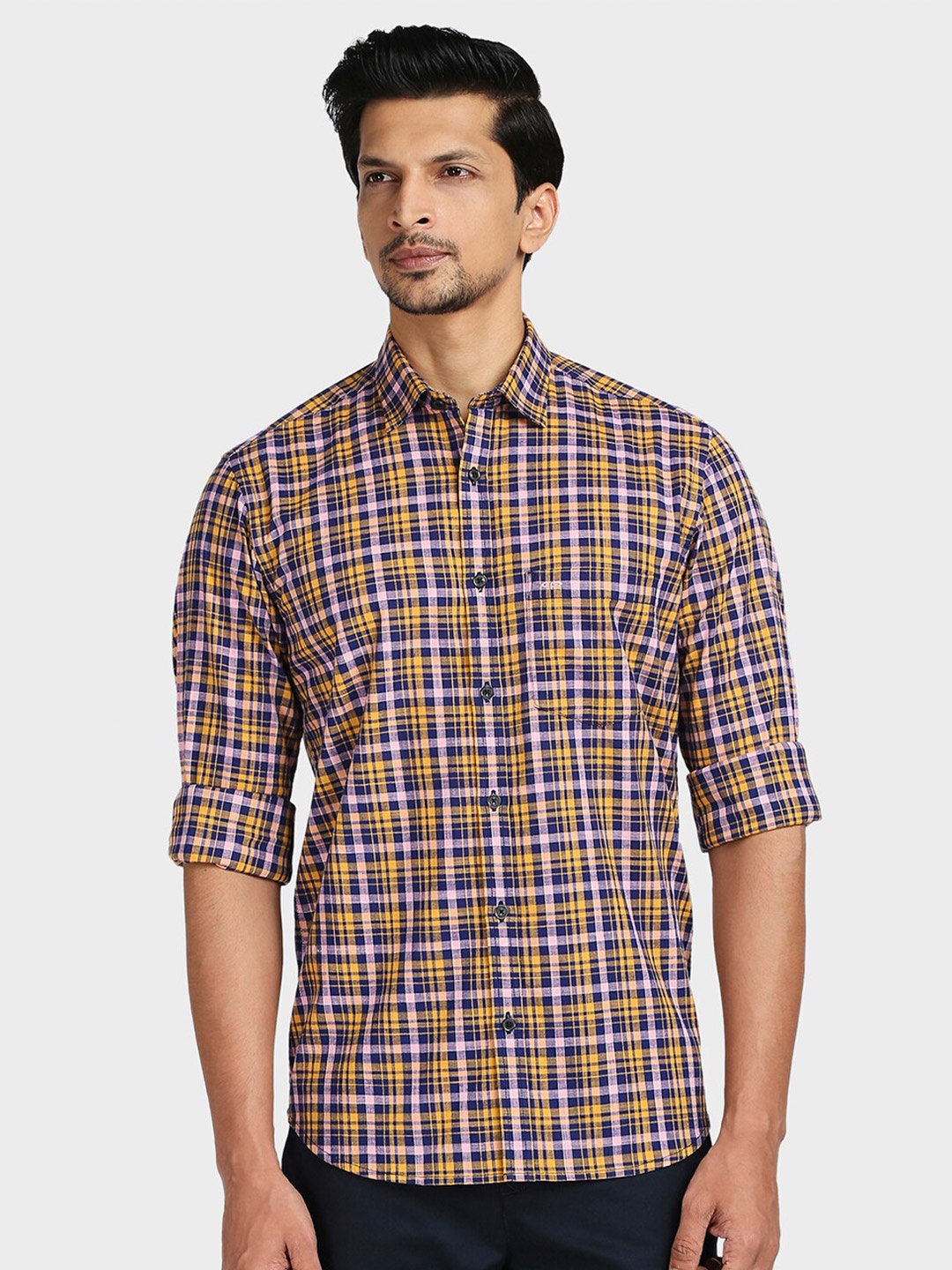 

ColorPlus Men Red Tailored Fit Checked Cotton Casual Shirt, Multi
