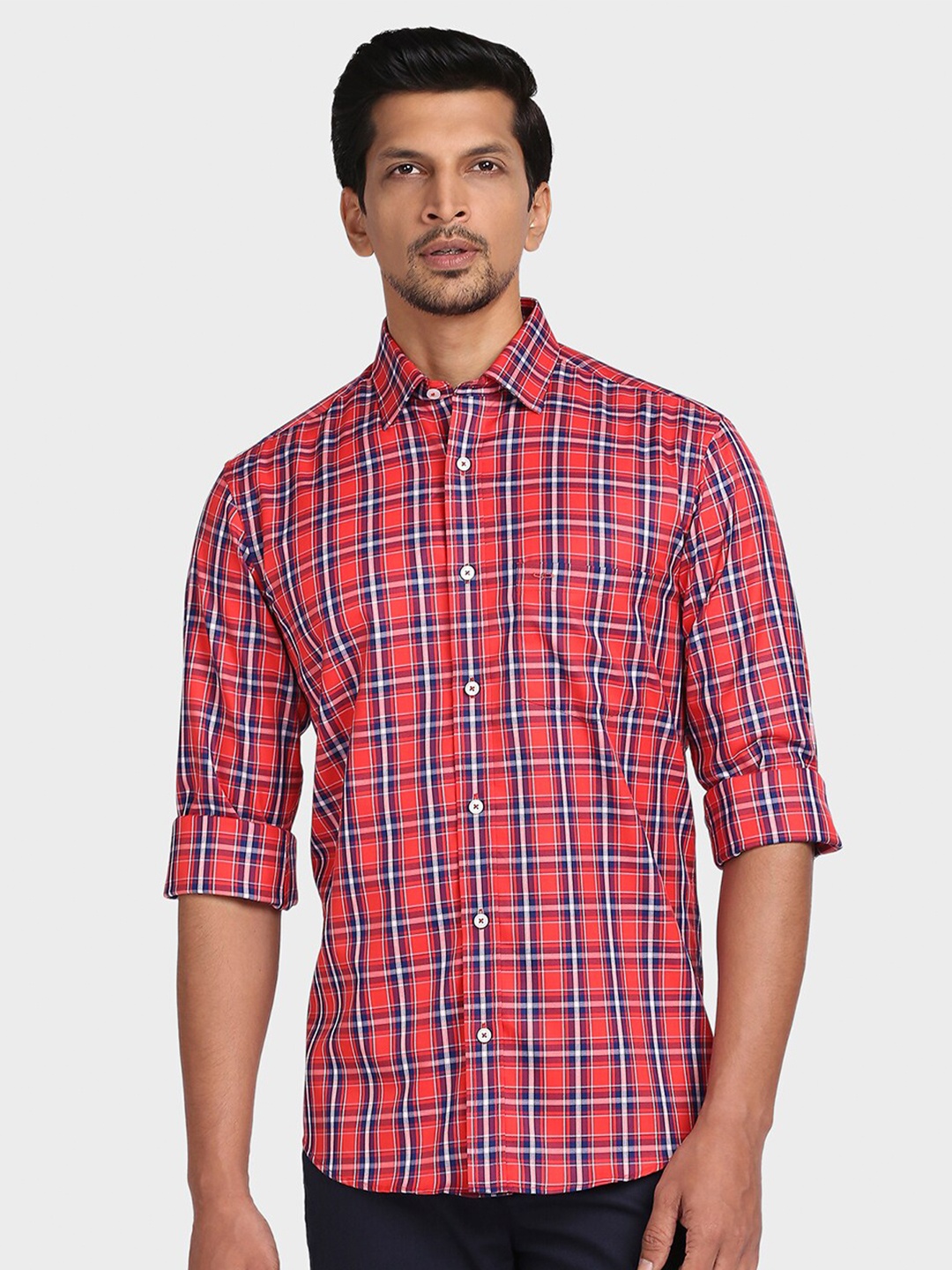 

ColorPlus Men Red Tailored Fit Checked Casual Shirt
