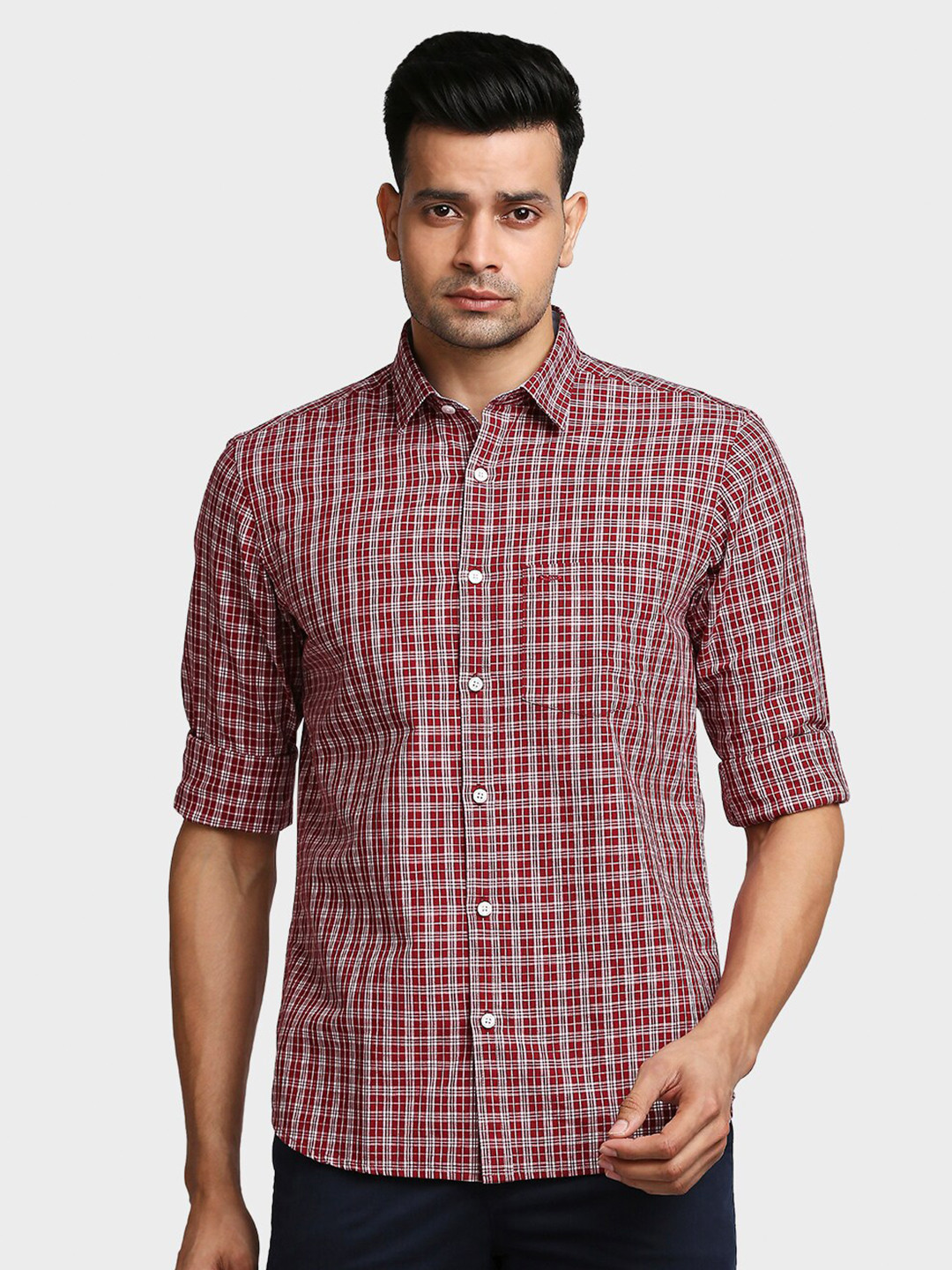 

ColorPlus Men White & Red Tailored Fit Checked Cotton Casual Shirt