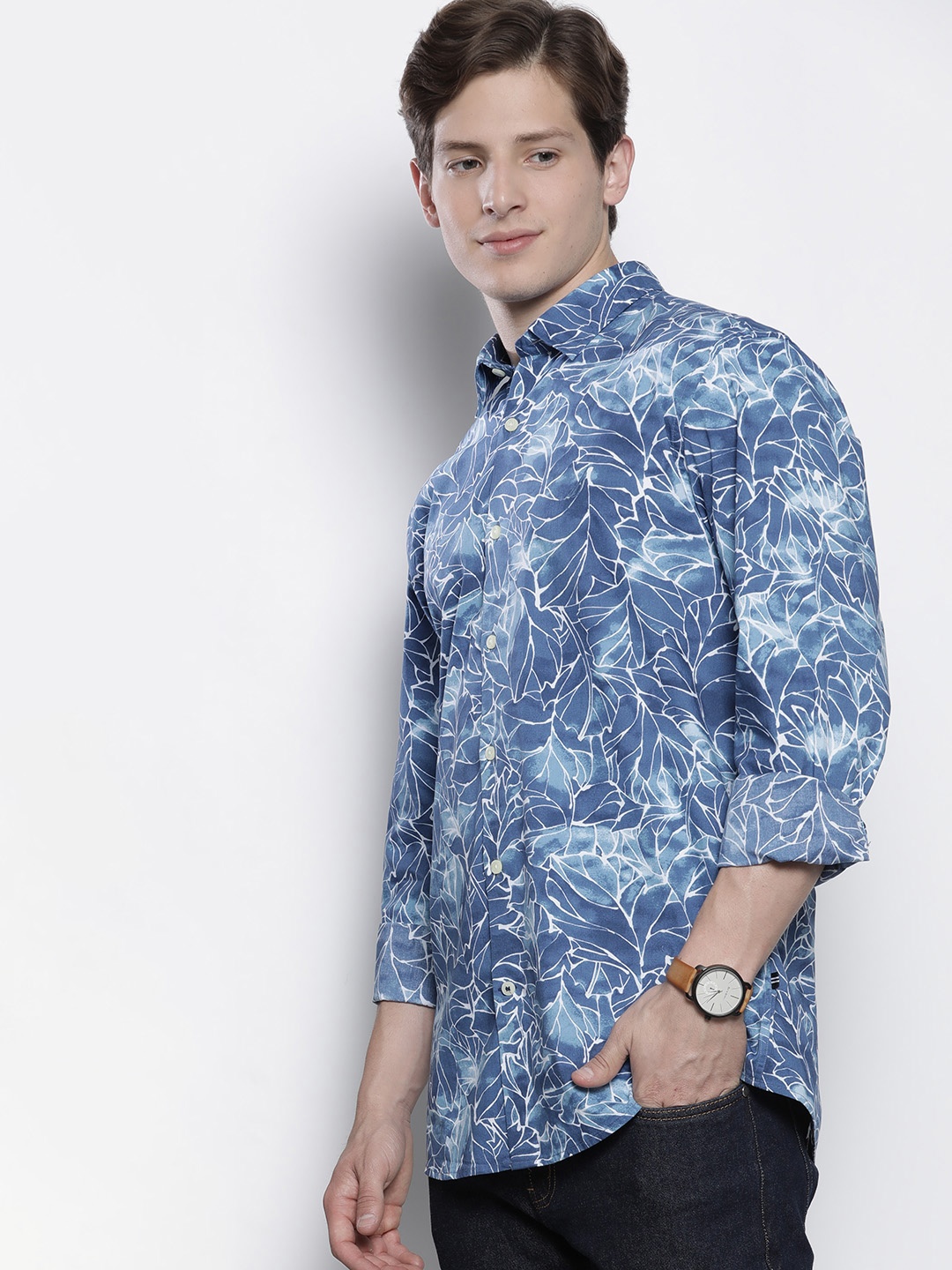 

Nautica Men Blue & White Abstract Printed Slim Fit Stretch Casual Shirt